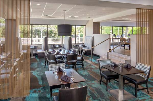 Restaurant - DoubleTree by Hilton Hotel Columbia