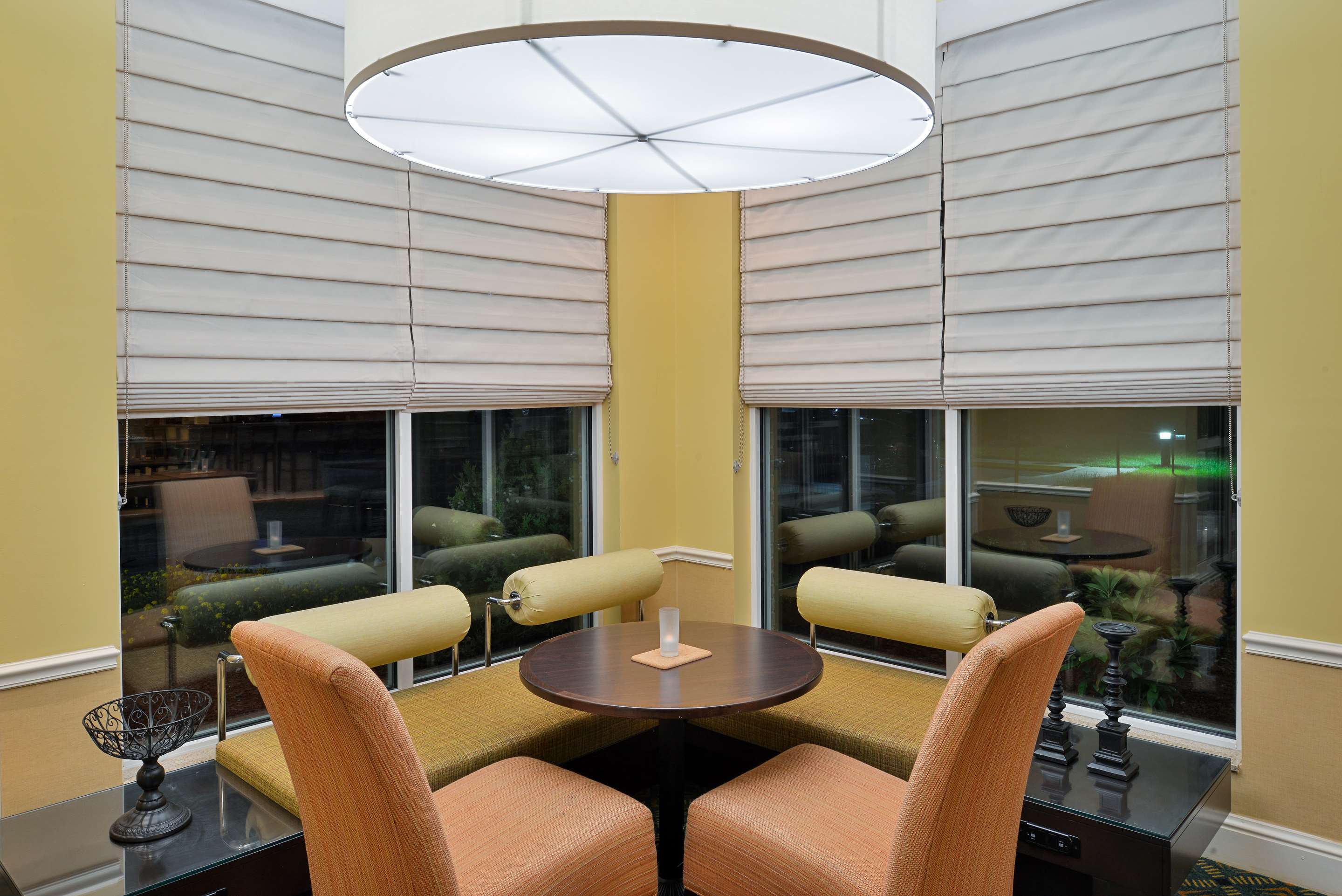 Restaurant | Hilton Garden Inn Columbia