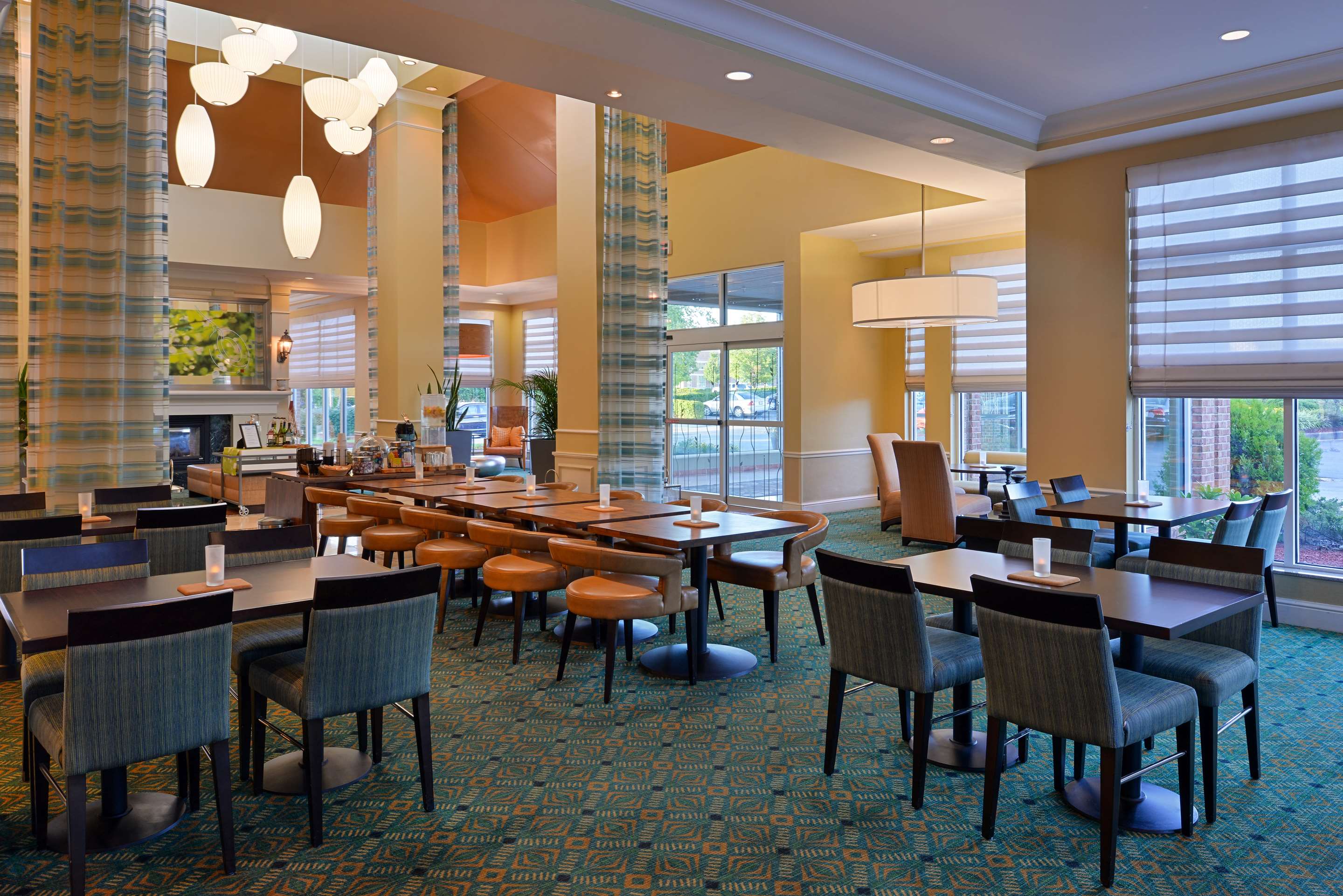 Restaurant | Hilton Garden Inn Columbia