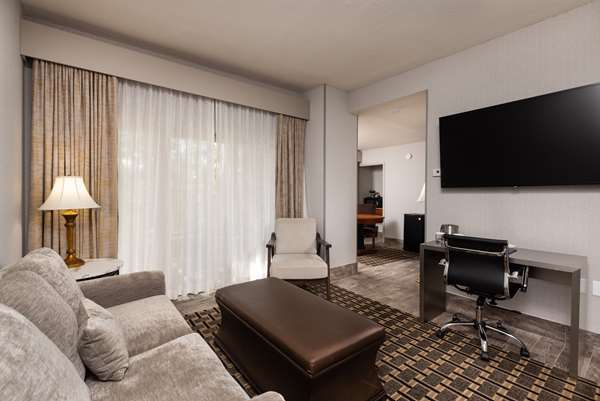  - Inn at the Colonnade Baltimore