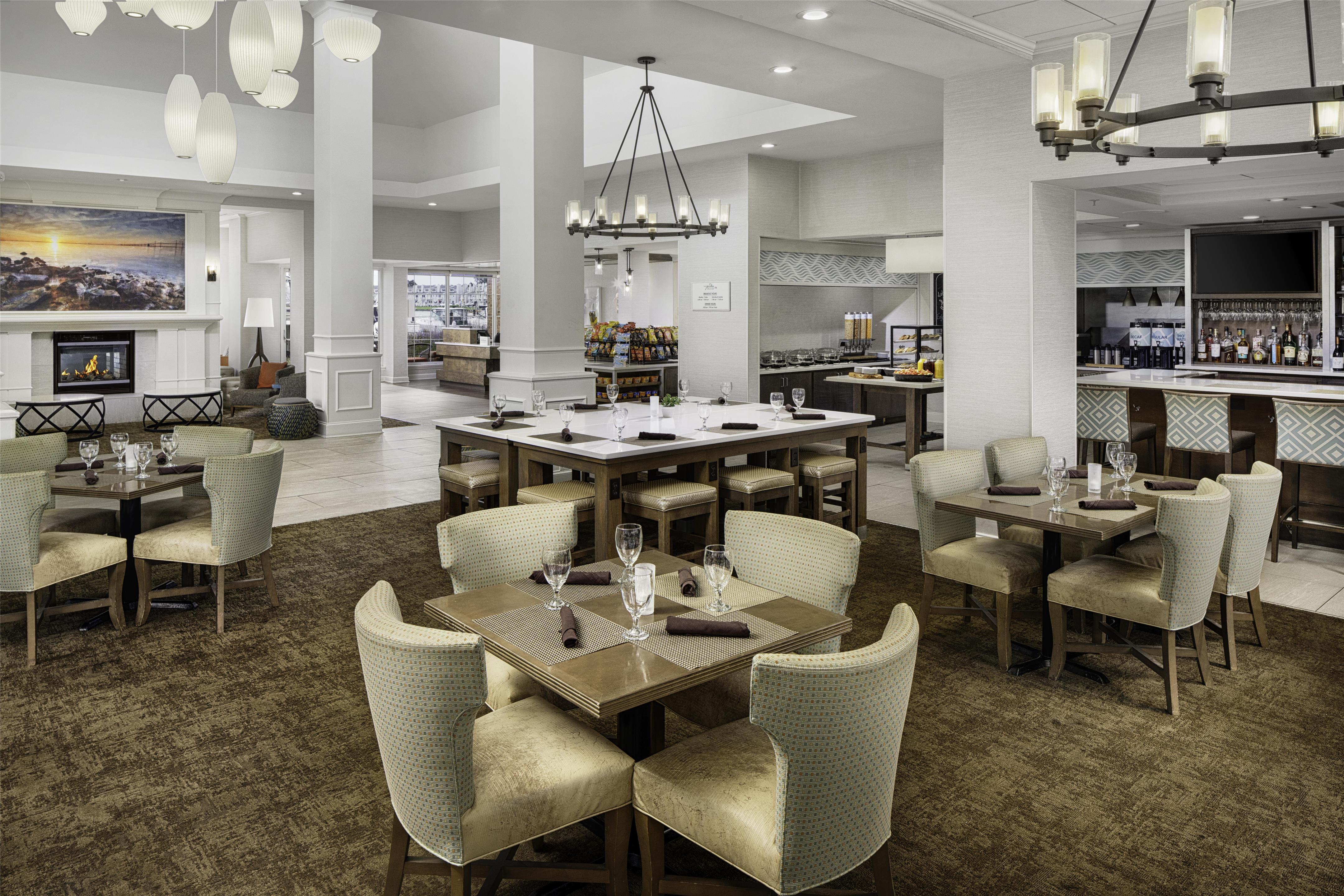 Restaurant | Hilton Garden Inn Kent Island