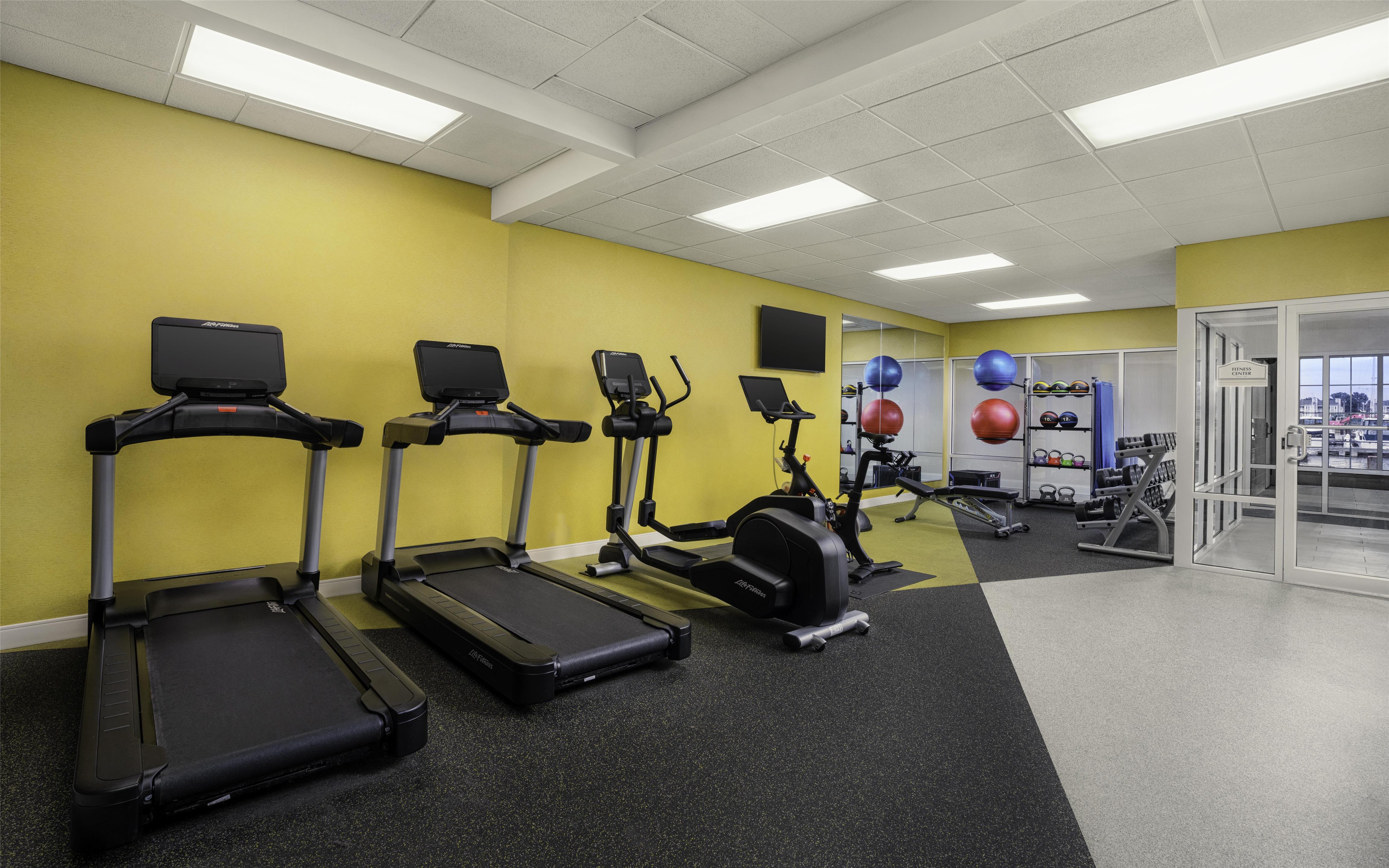Health club fitness center gym | Hilton Garden Inn Kent Island