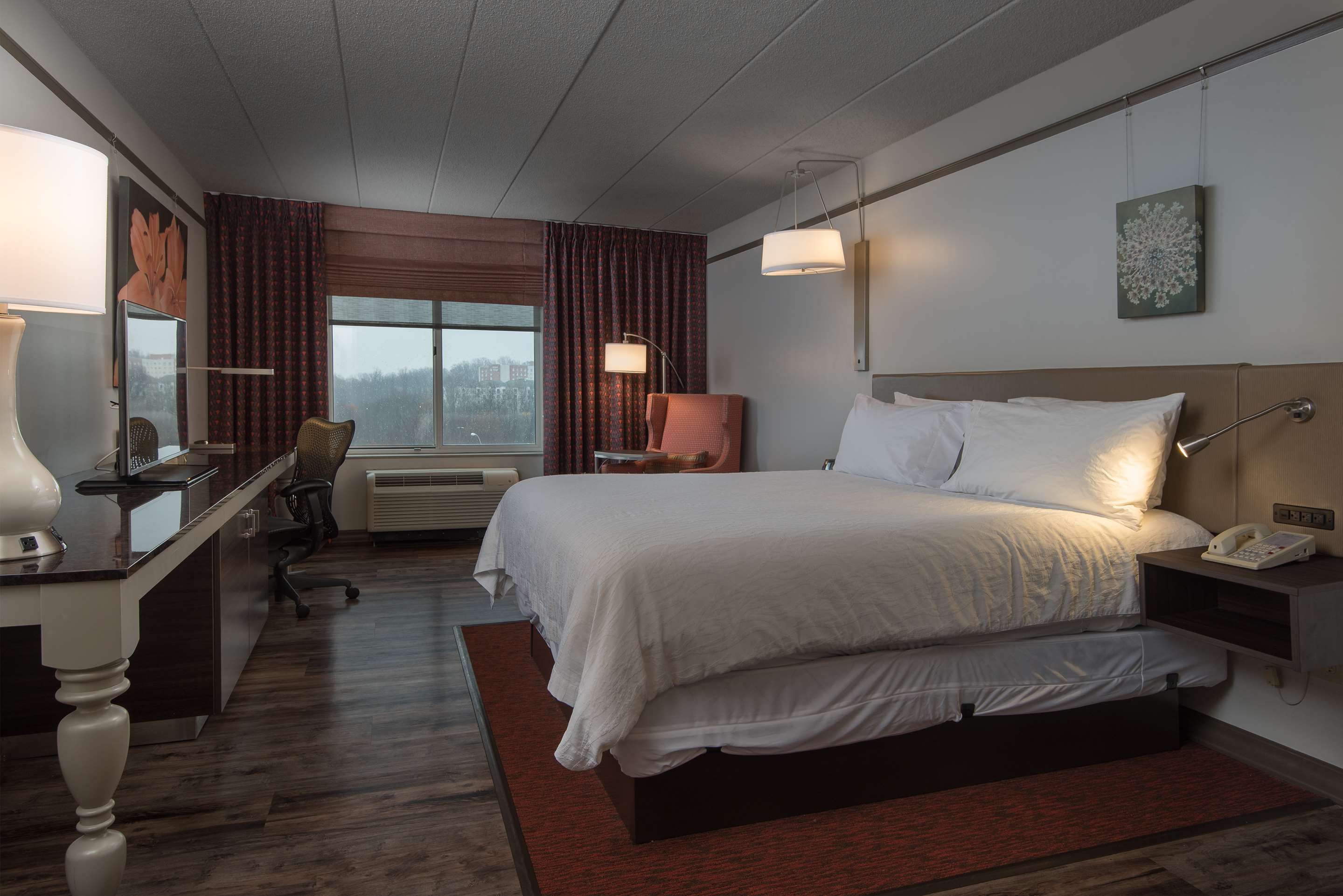 Guest room