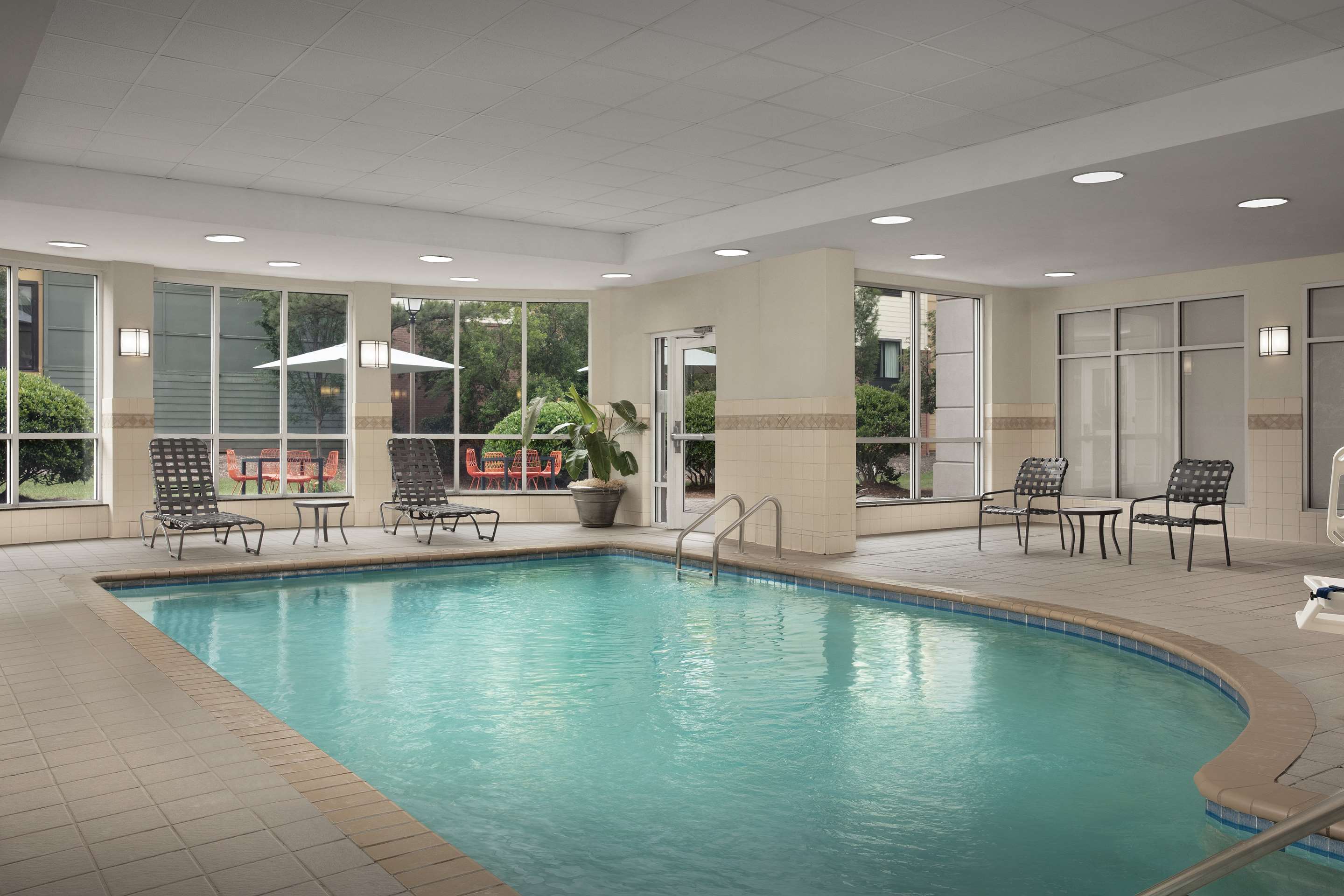 Pool | Hilton Garden Inn Columbia/Harbison