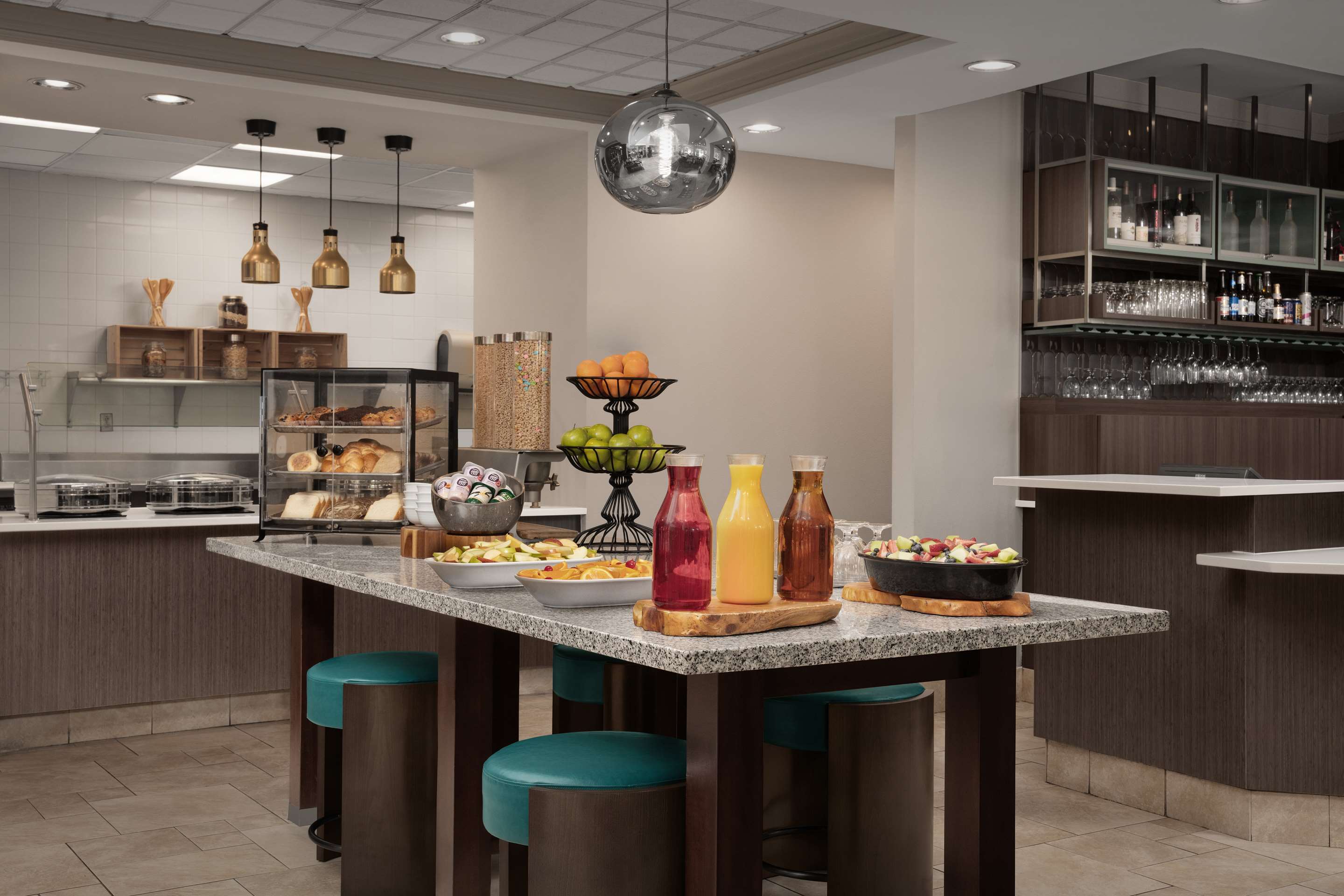 Breakfast Area | Hilton Garden Inn Columbia/Harbison