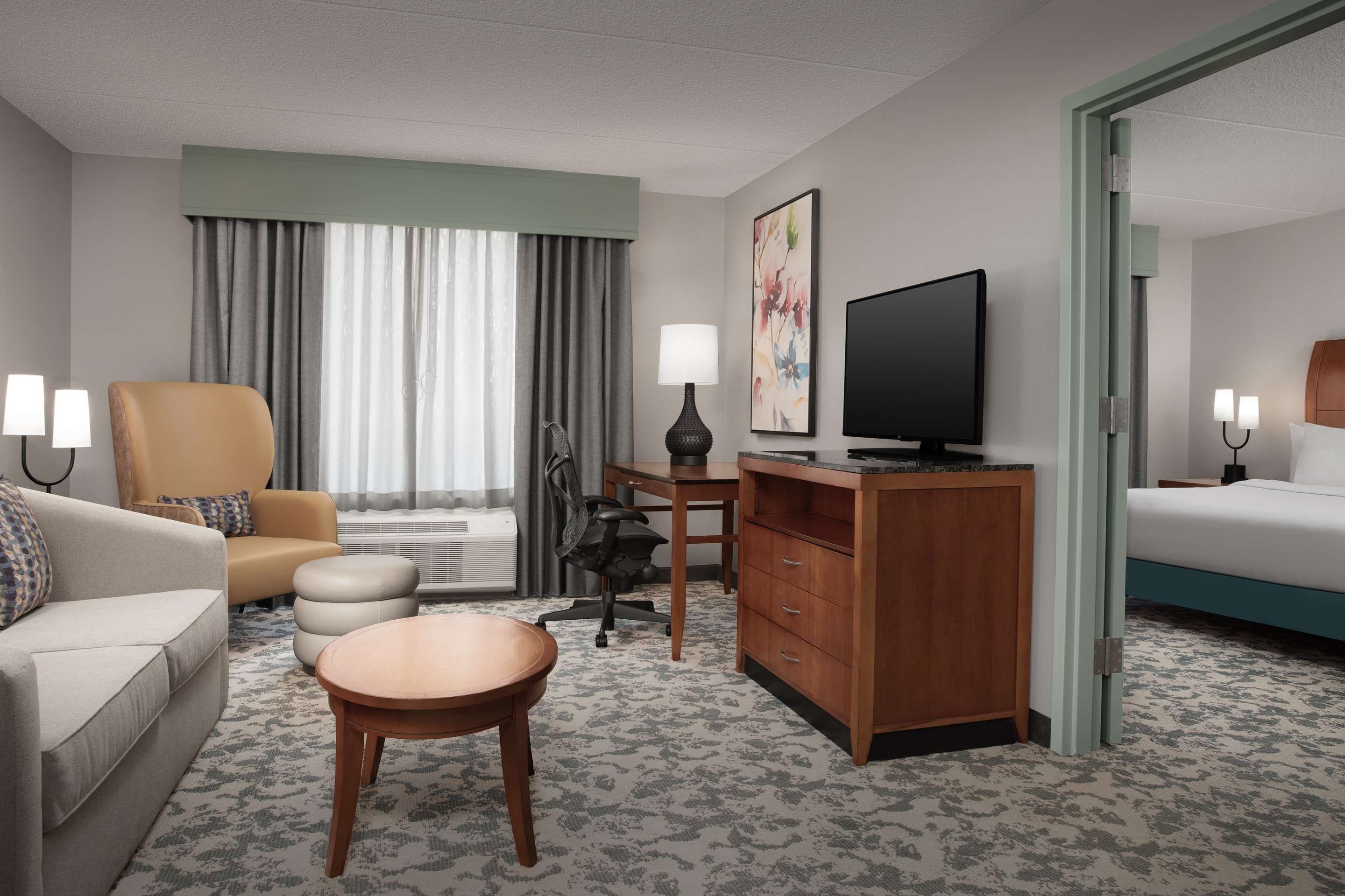 Guest room