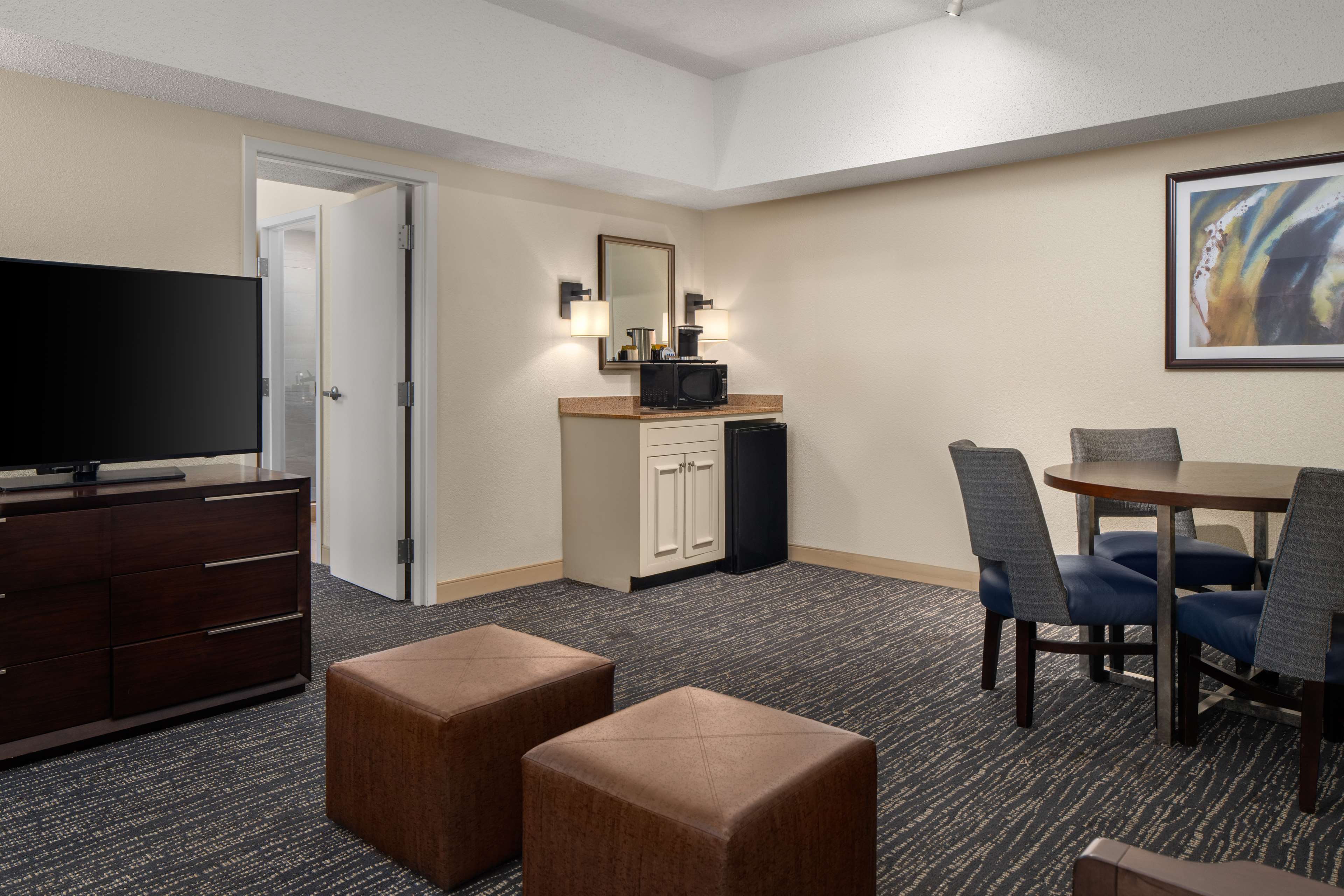 DoubleTree by Hilton Hotel Columbia Room Type - 1 KING HEARING ACC NO SMOK