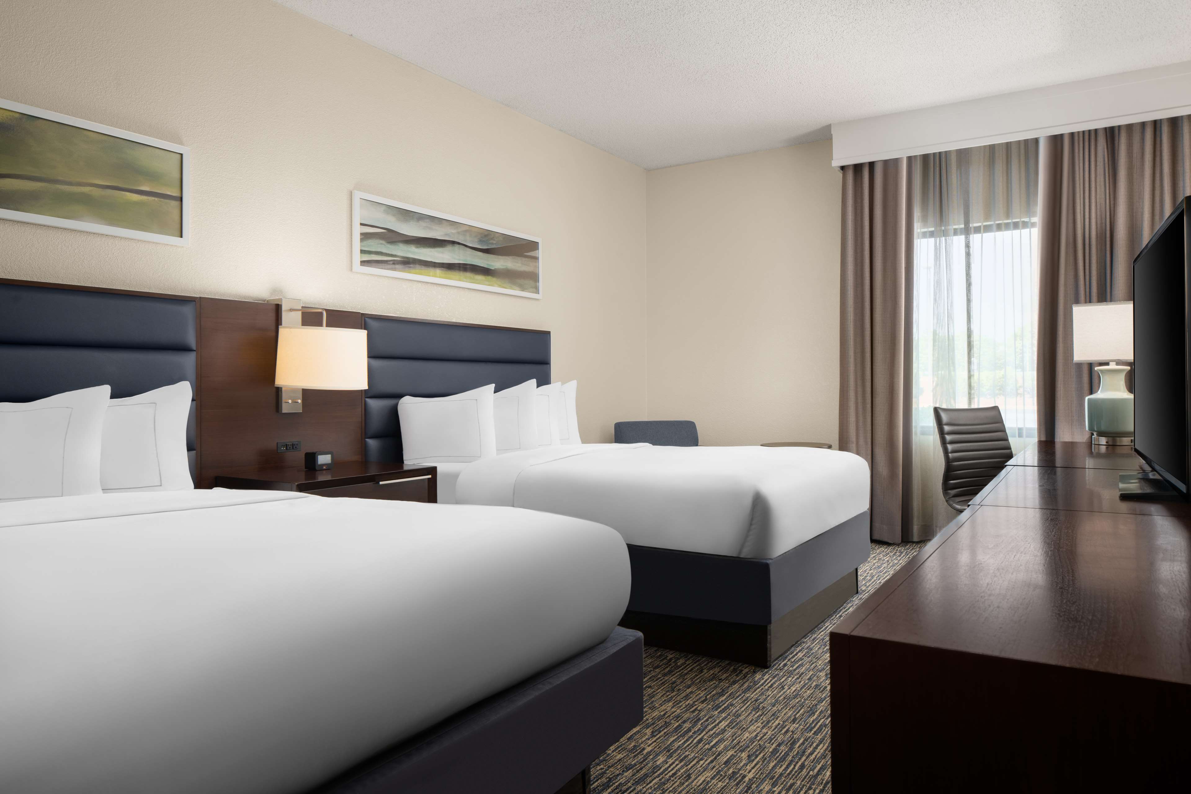 DoubleTree by Hilton Hotel Columbia Room Type - 1 KG SUITE HEARING ACCESS