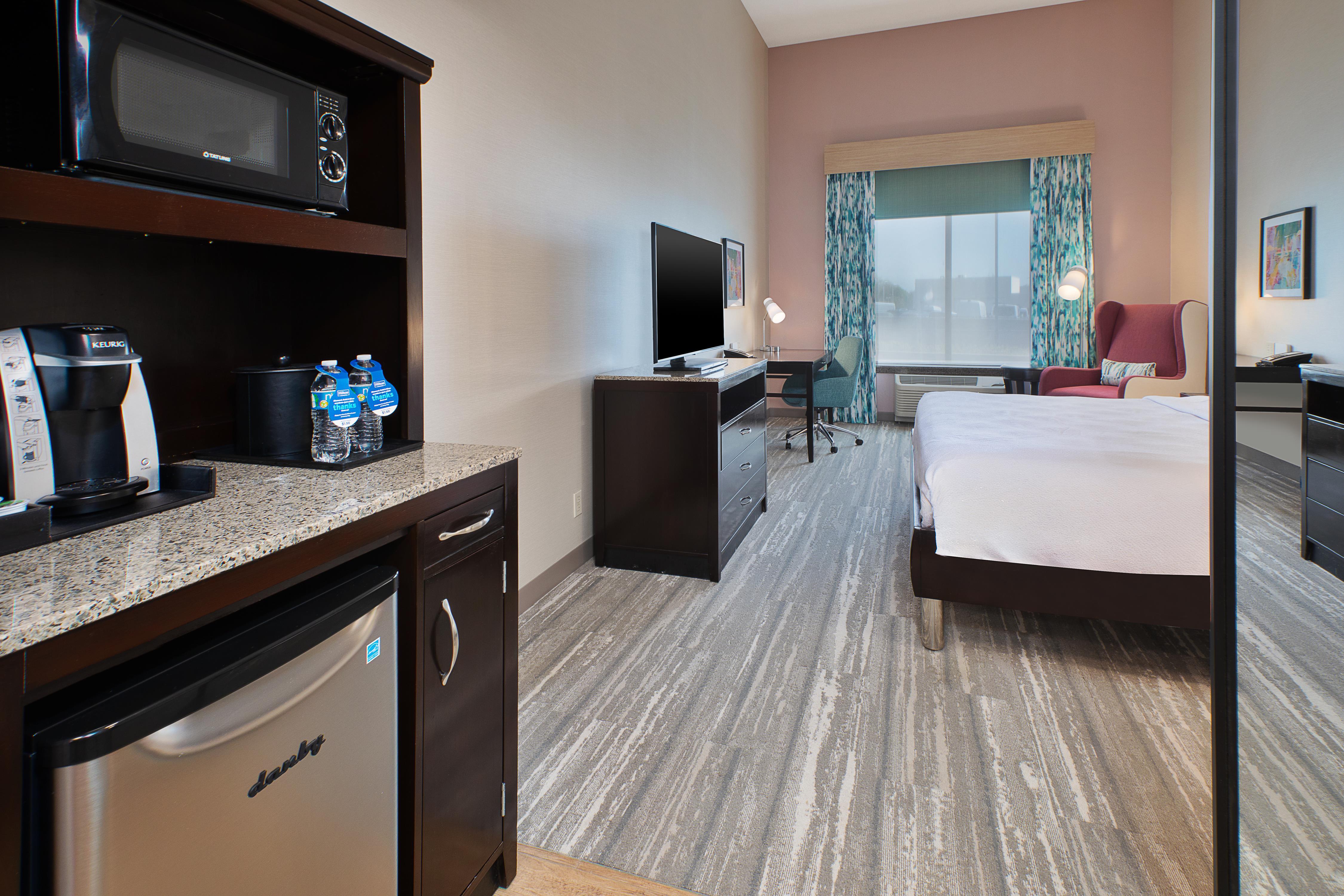 Hilton Garden Inn Akron Room Type - 1 KING HEARING ACC HIGHFLR
