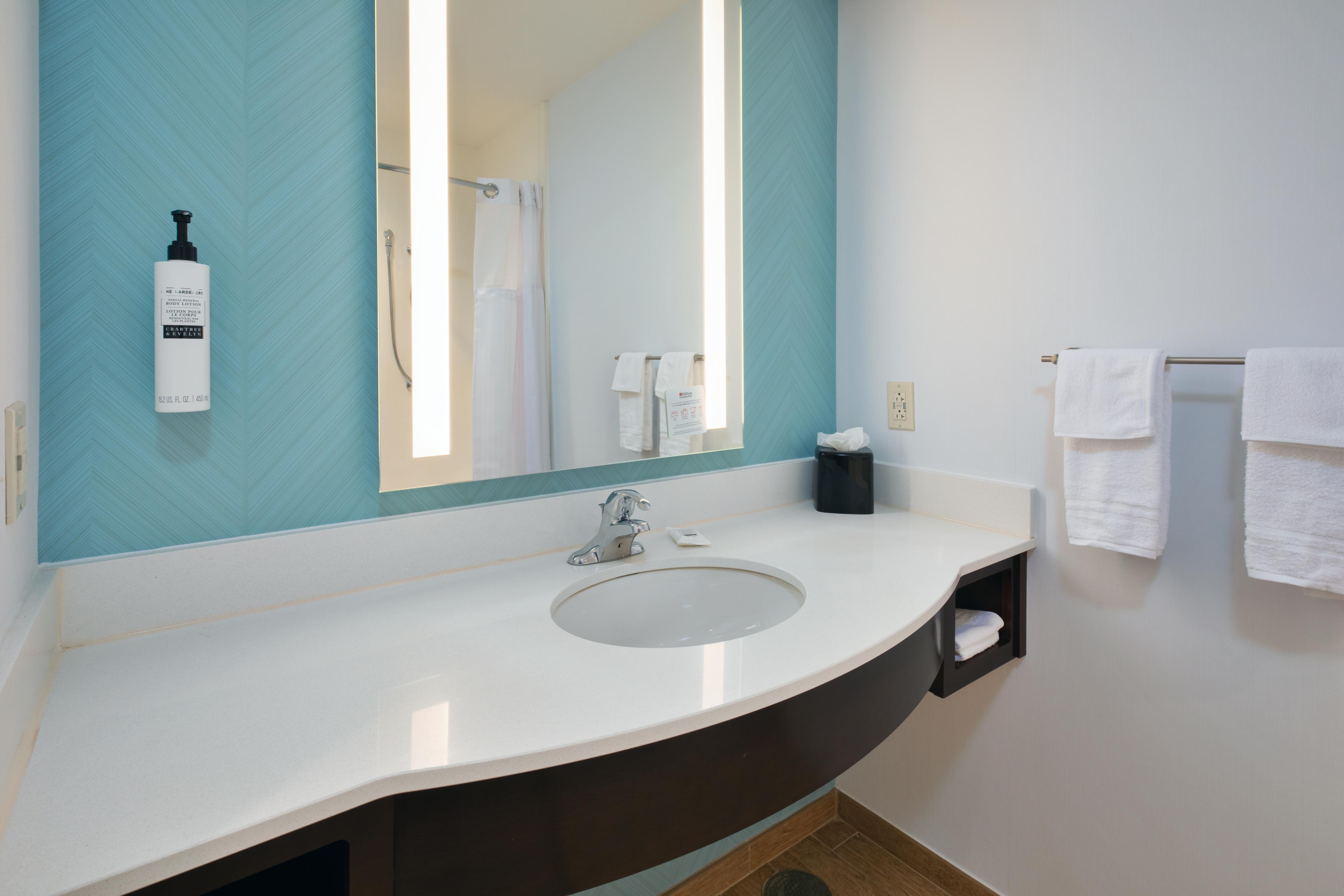 Hilton Garden Inn Akron Room Type - 2 QN HEARING ACC HIGH FLR