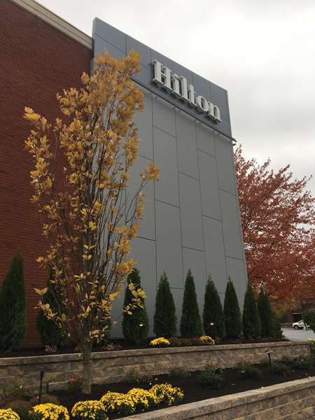 Exterior view - Hilton Hotel Fairlawn