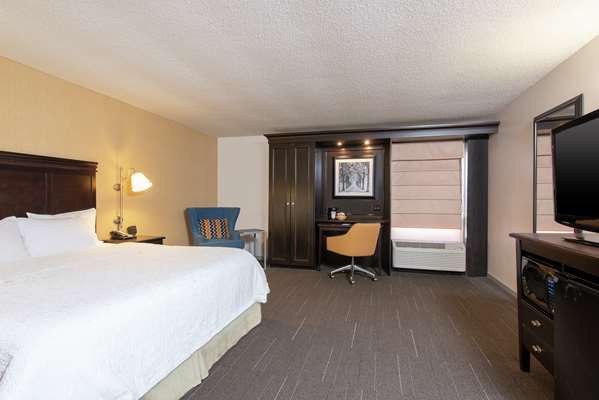  - Hampton Inn Kent - I-76, Exit 33