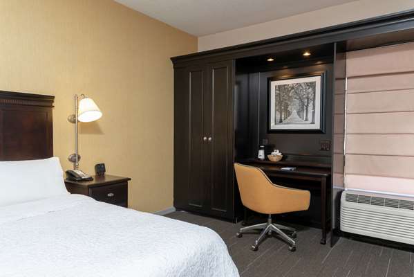  - Hampton Inn Kent - I-76, Exit 33
