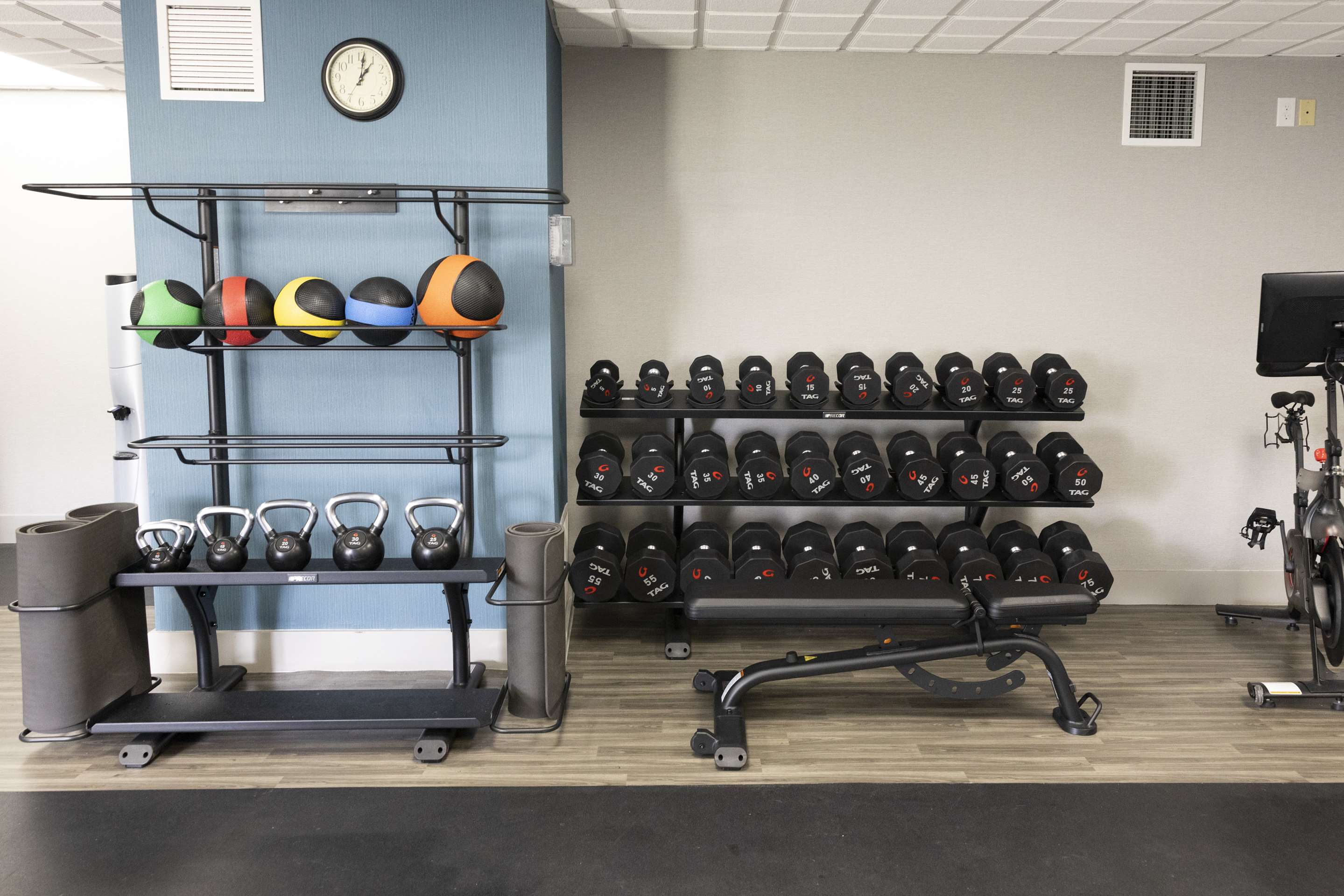 Health club fitness center gym | Hampton Inn Kent/Akron Area