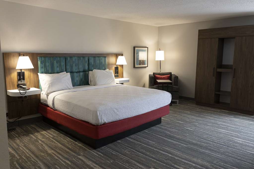 Hampton Inn Akron/Kent Area-guestroom-Guest Room,On-Site.jpg