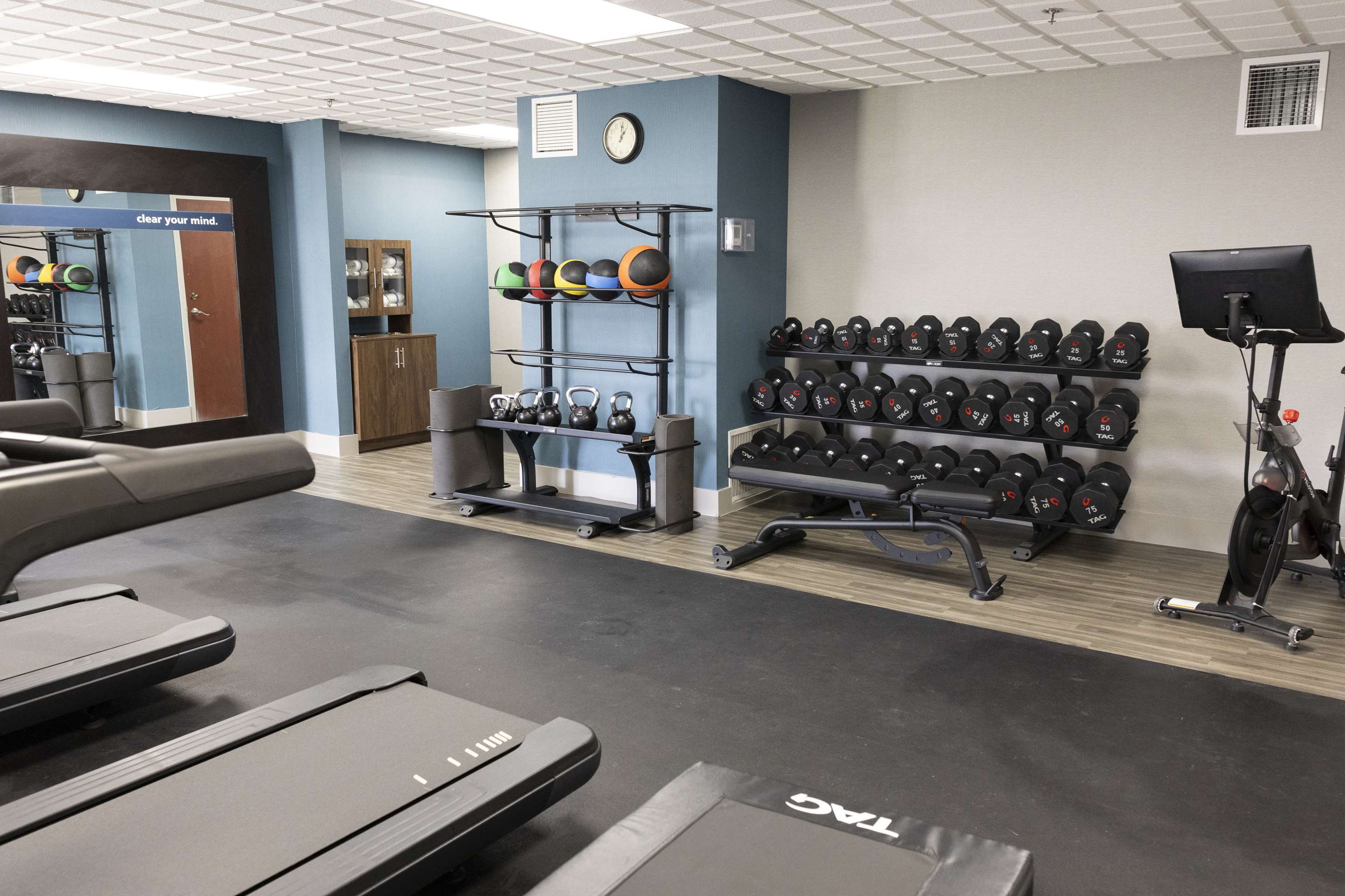 Health club fitness center gym | Hampton Inn Kent/Akron Area
