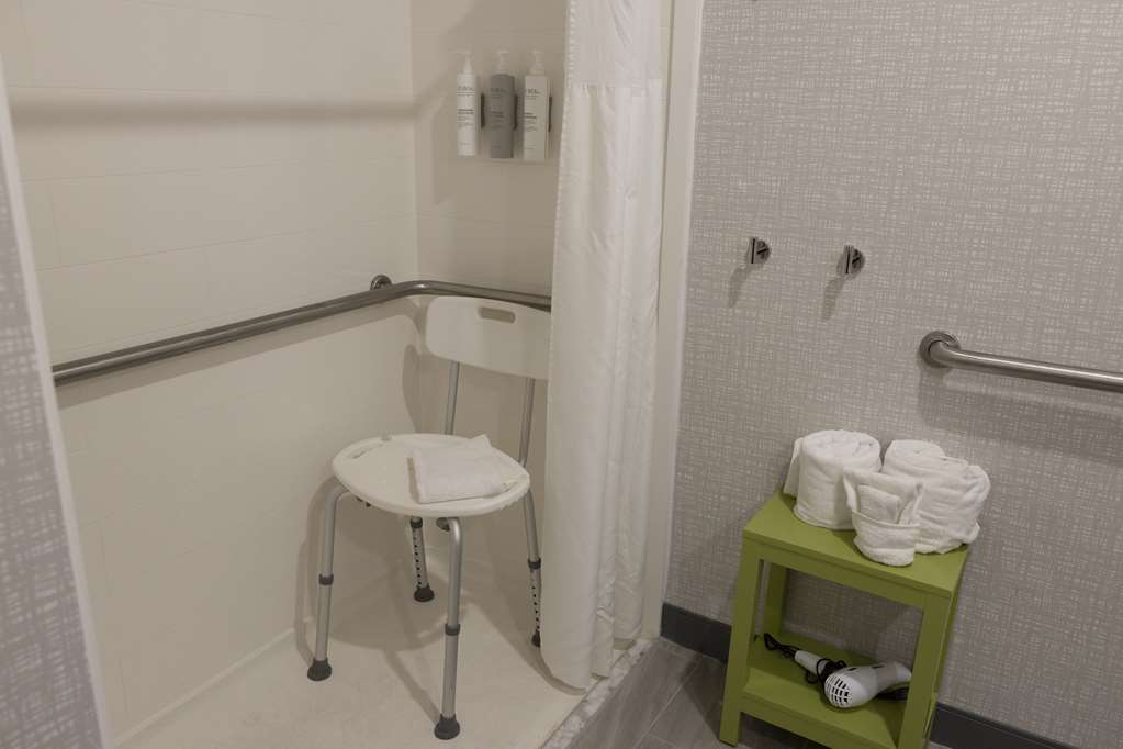 Hampton Inn Akron/Kent Area Room Type - 1DB MOB HEAR ACC RI-SHW NS