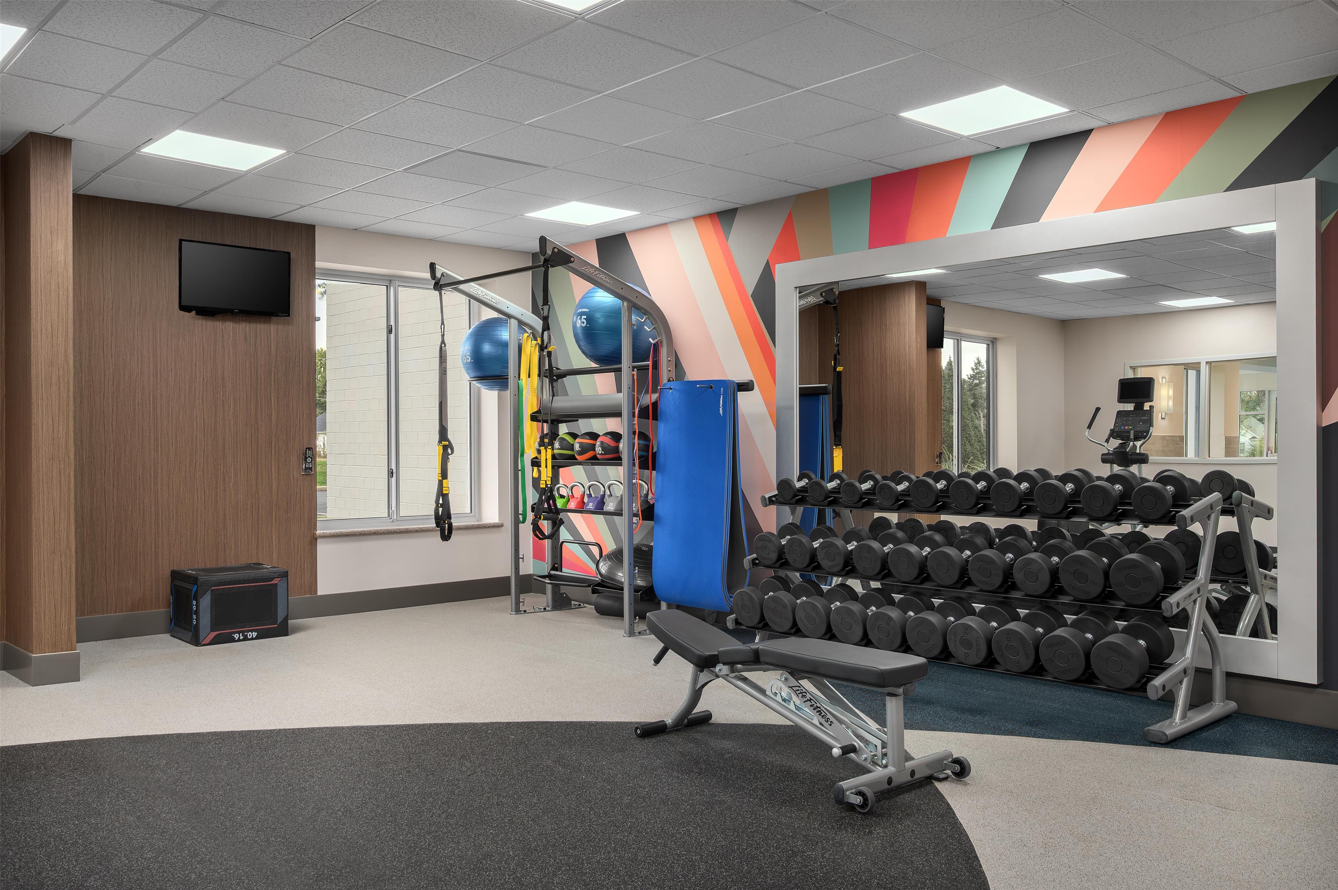 Health club fitness center gym | Hilton Garden Inn Wooster
