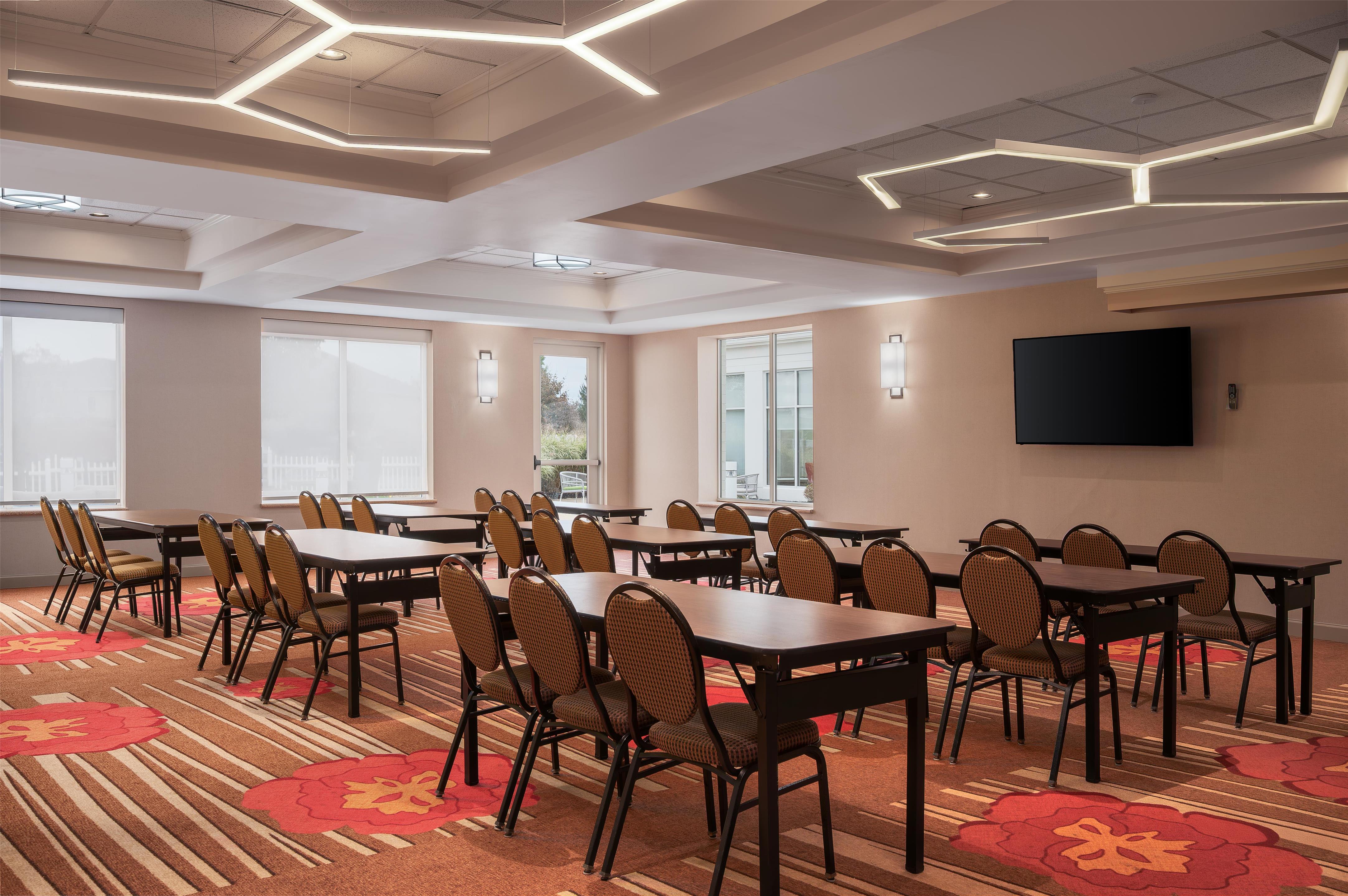 Meeting Room | Hilton Garden Inn Wooster