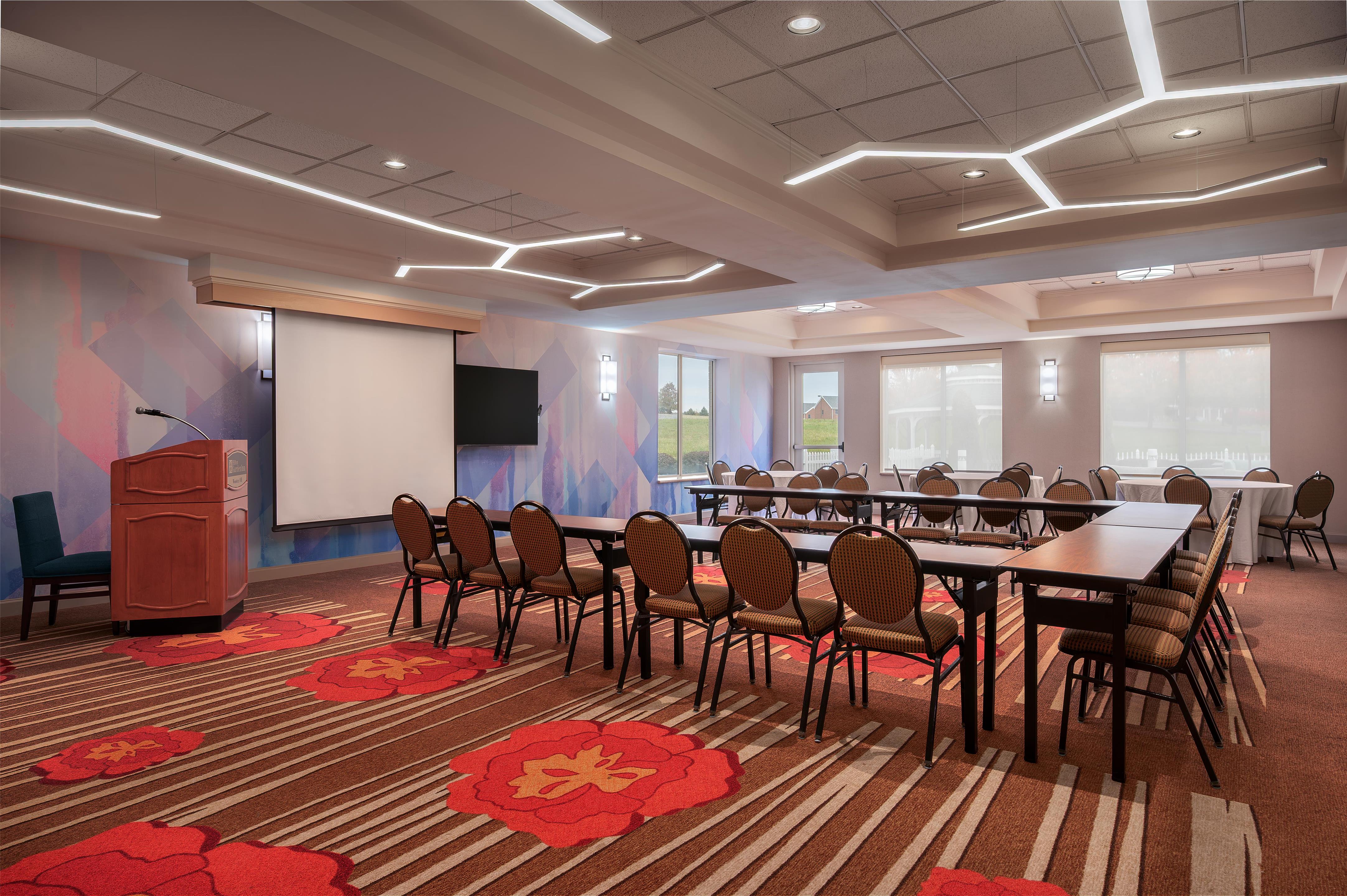Meeting Room | Hilton Garden Inn Wooster
