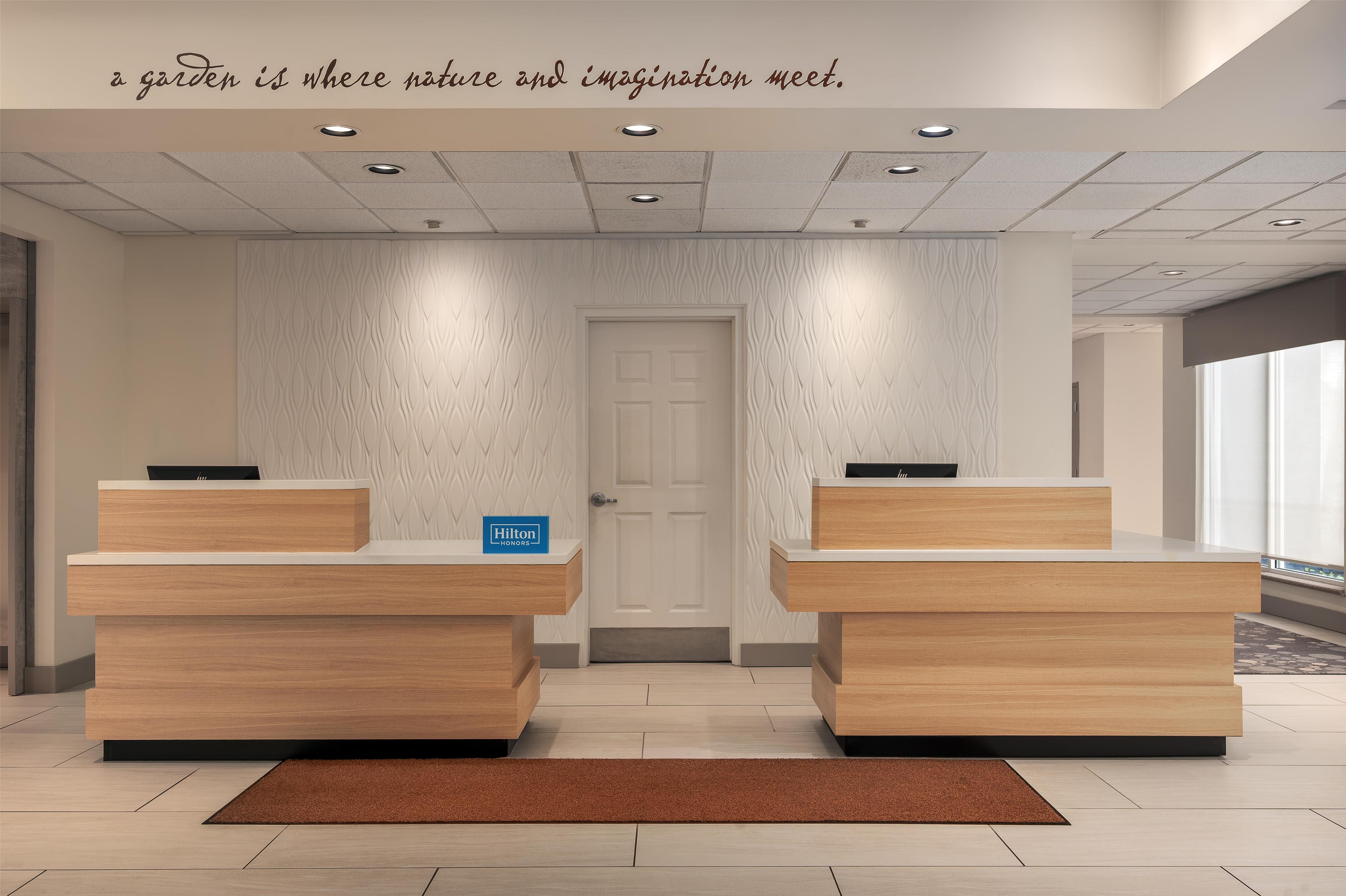 Reception | Hilton Garden Inn Wooster