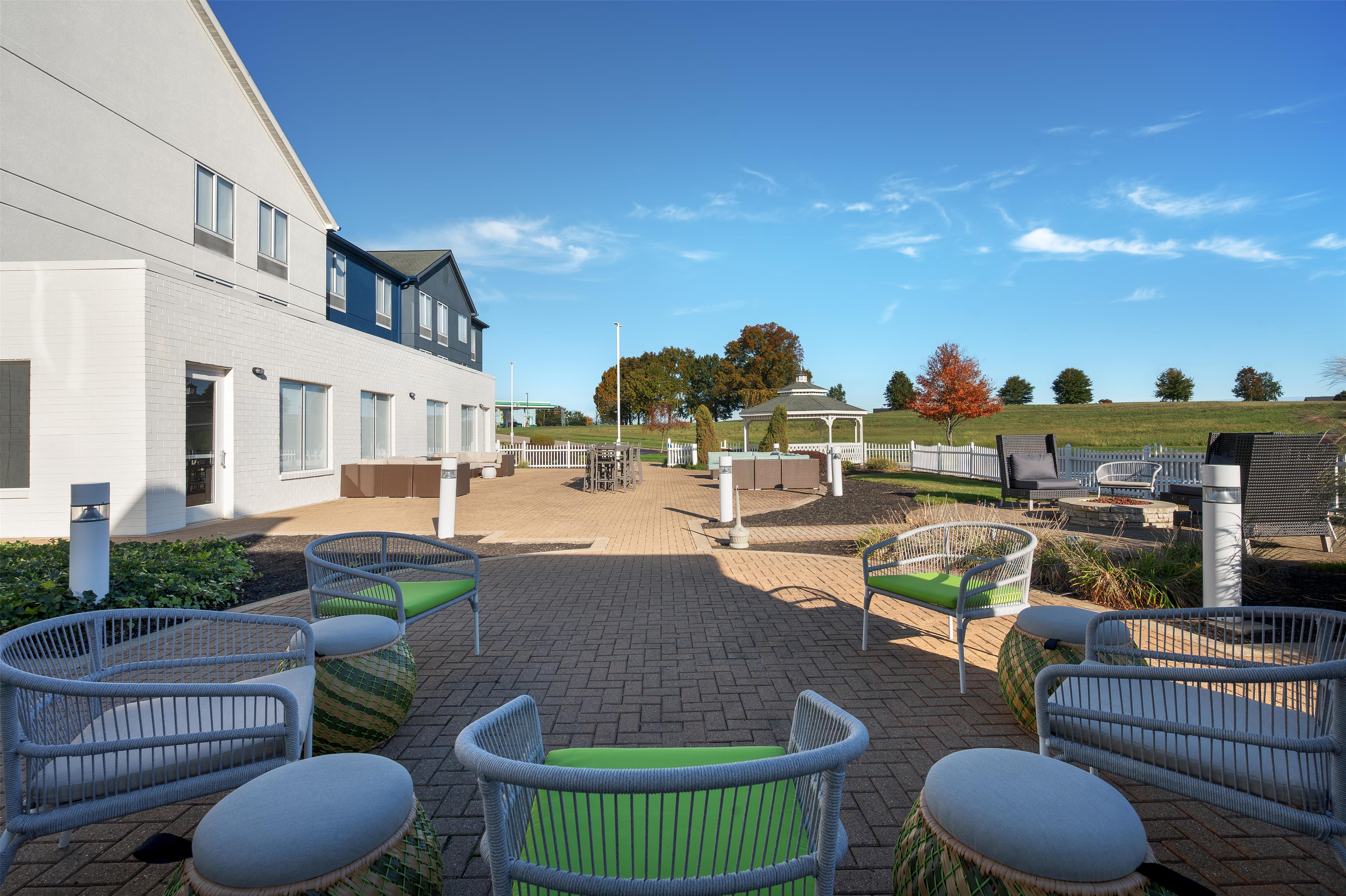 Exterior | Hilton Garden Inn Wooster