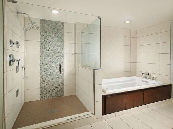  - DoubleTree by Hilton Hotel Chattanooga