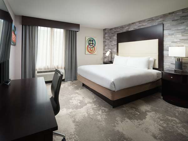  - DoubleTree by Hilton Hotel Chattanooga