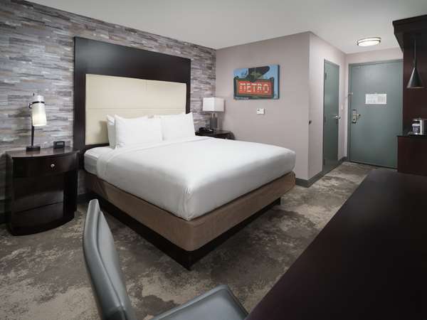  - DoubleTree by Hilton Hotel Chattanooga