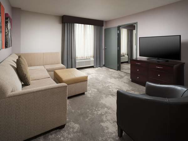  - DoubleTree by Hilton Hotel Chattanooga