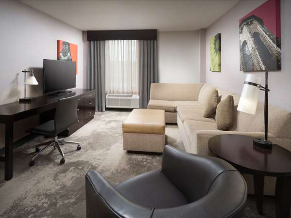  - DoubleTree by Hilton Hotel Chattanooga