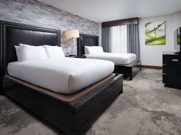  - DoubleTree by Hilton Hotel Chattanooga