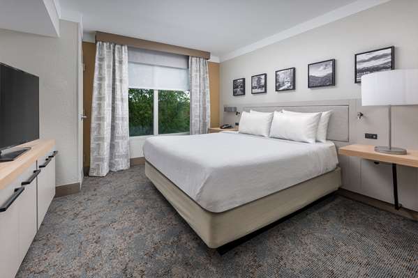  - Hilton Garden Inn Downtown Chattanooga