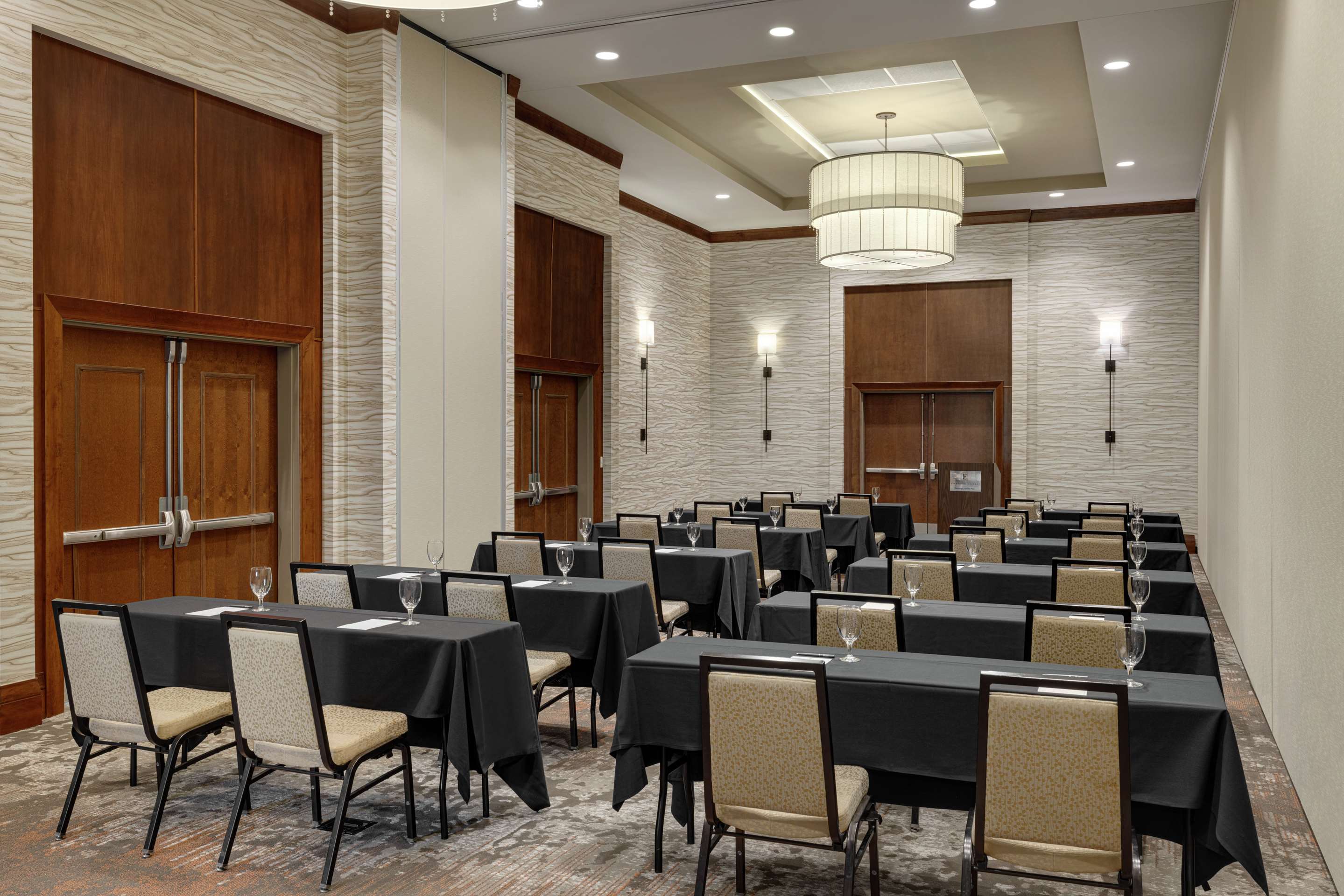 Meeting Room | Embassy Suites Chattanooga / Hamilton Place