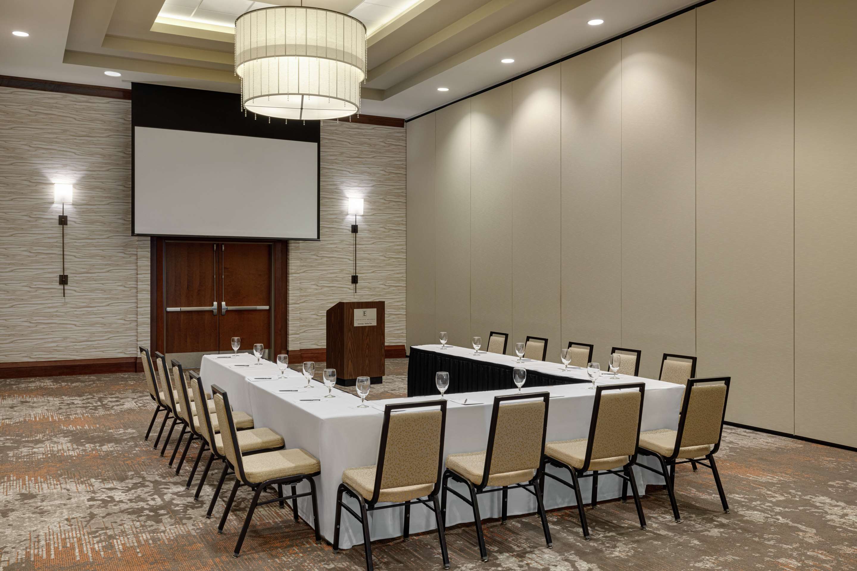 Meeting Room | Embassy Suites Chattanooga / Hamilton Place