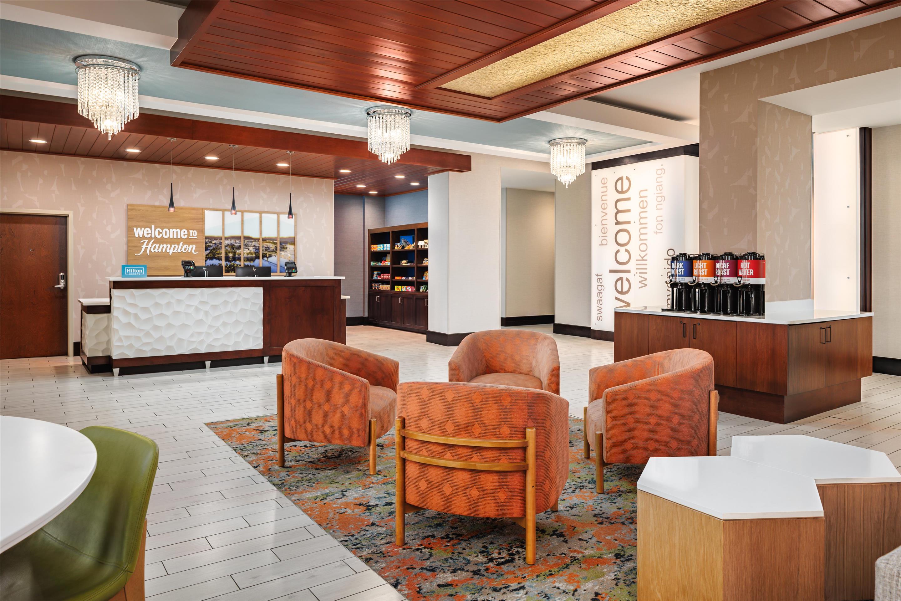 Reception | Hampton Inn & Suites Chattanooga/Hamilton Place
