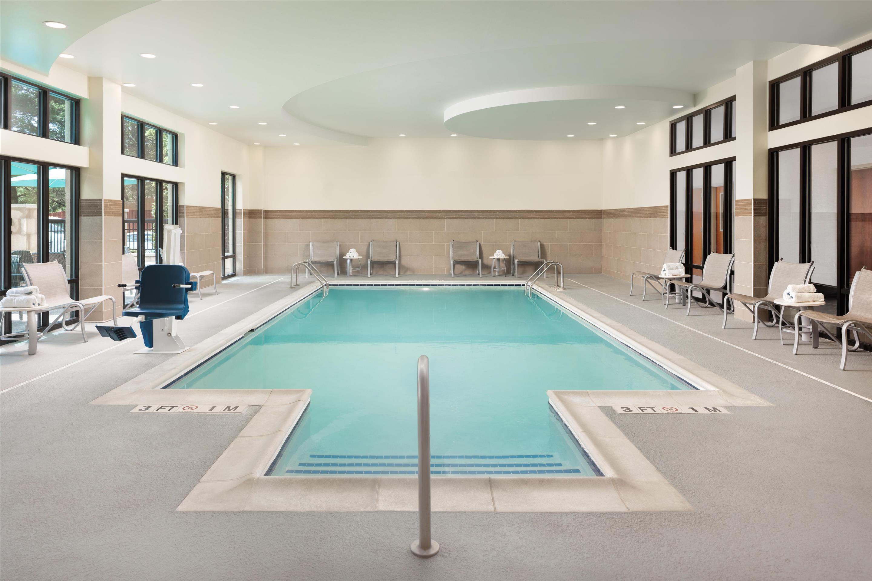 Pool | Hampton Inn & Suites Chattanooga/Hamilton Place