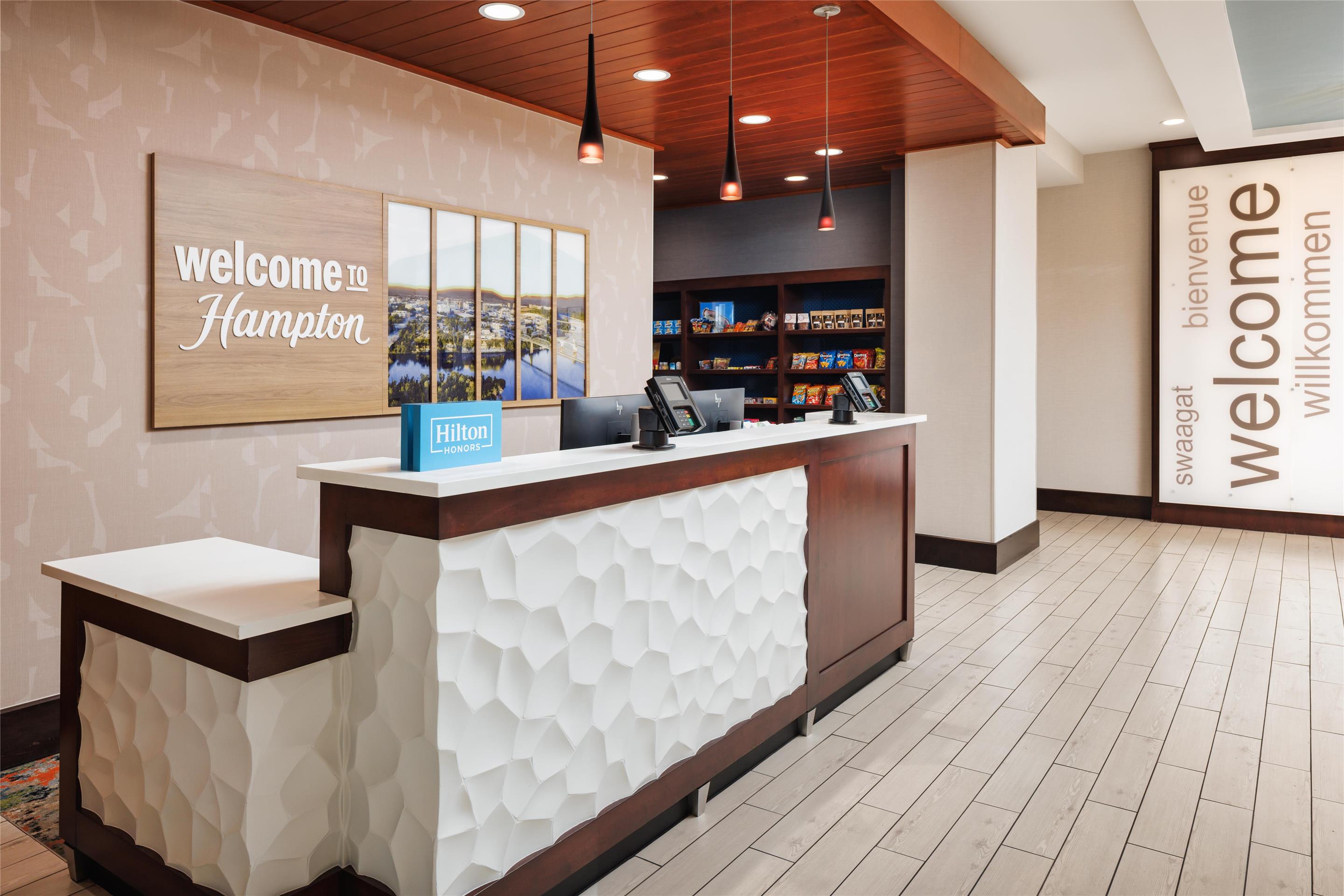 Lobby | Hampton Inn & Suites Chattanooga/Hamilton Place