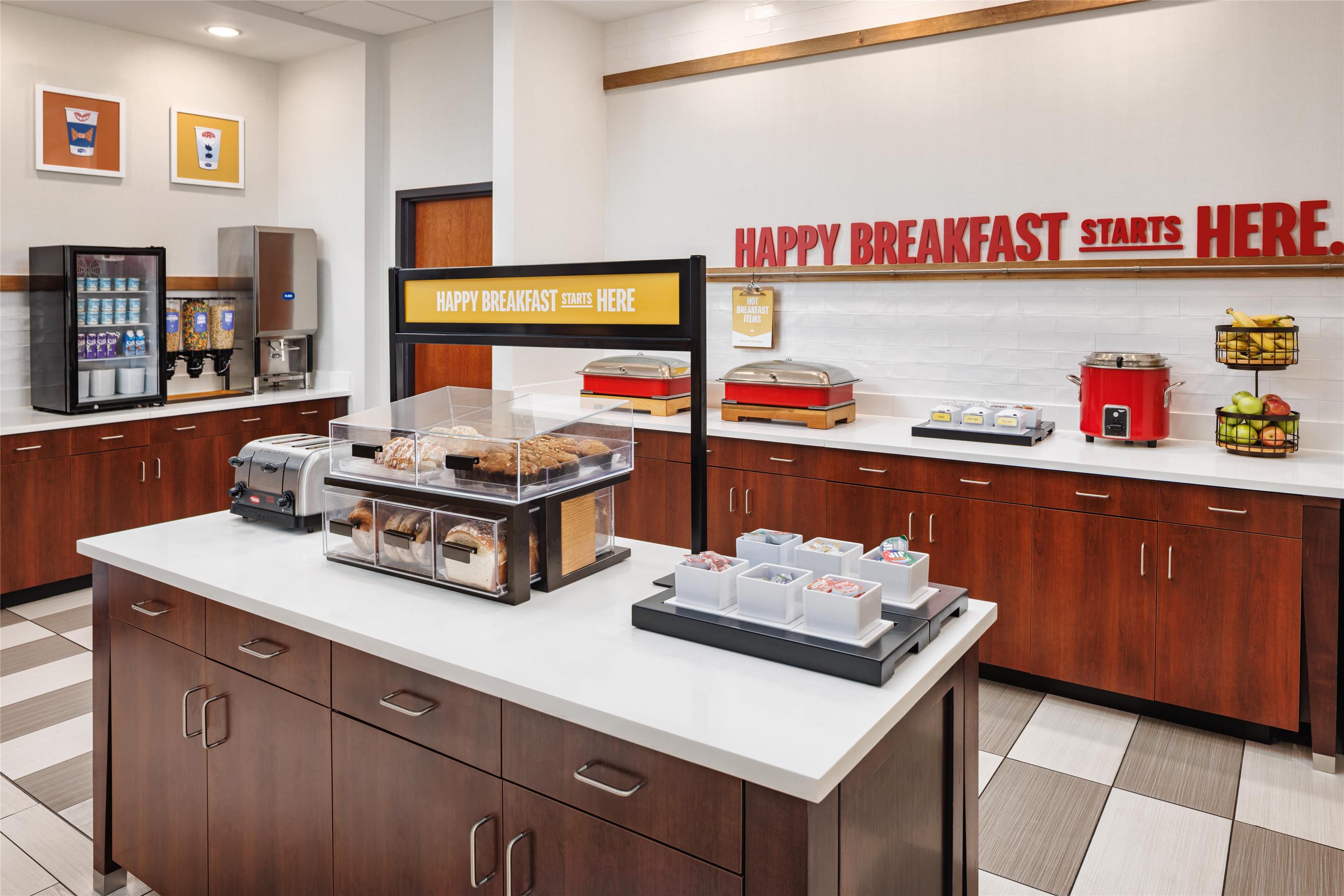 Breakfast Area | Hampton Inn & Suites Chattanooga/Hamilton Place