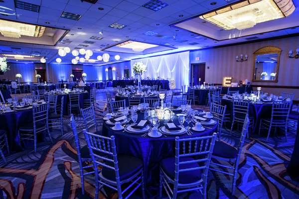  - DoubleTree by Hilton Alsip - I-294, Exit 12