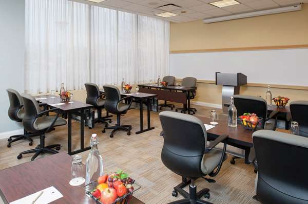  - DoubleTree by Hilton Hotel North Shore Skokie