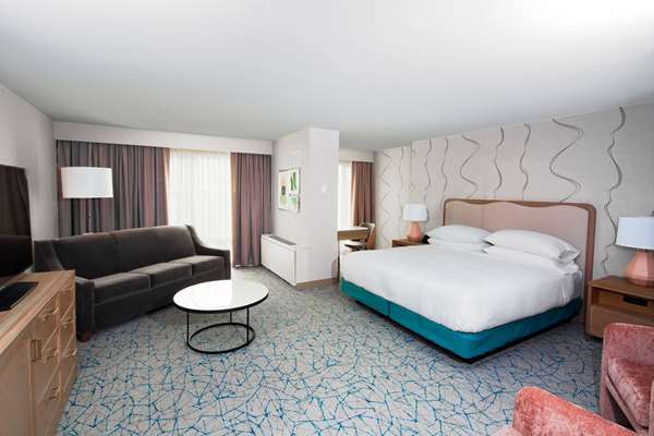  - DoubleTree by Hilton Hotel North Shore Skokie
