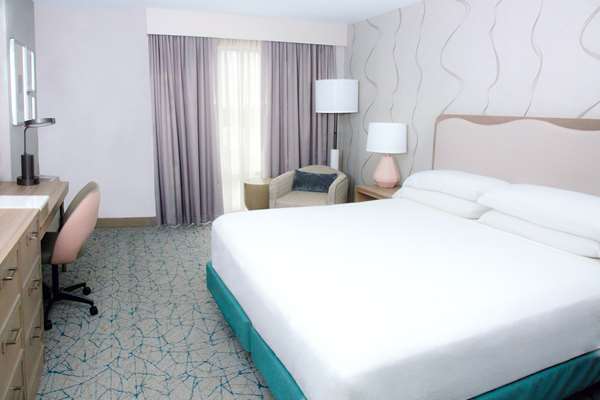  - DoubleTree by Hilton Hotel North Shore Skokie
