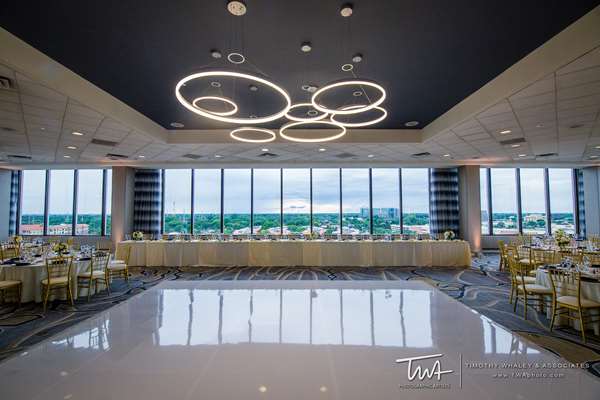  - DoubleTree by Hilton Hotel North Shore Skokie