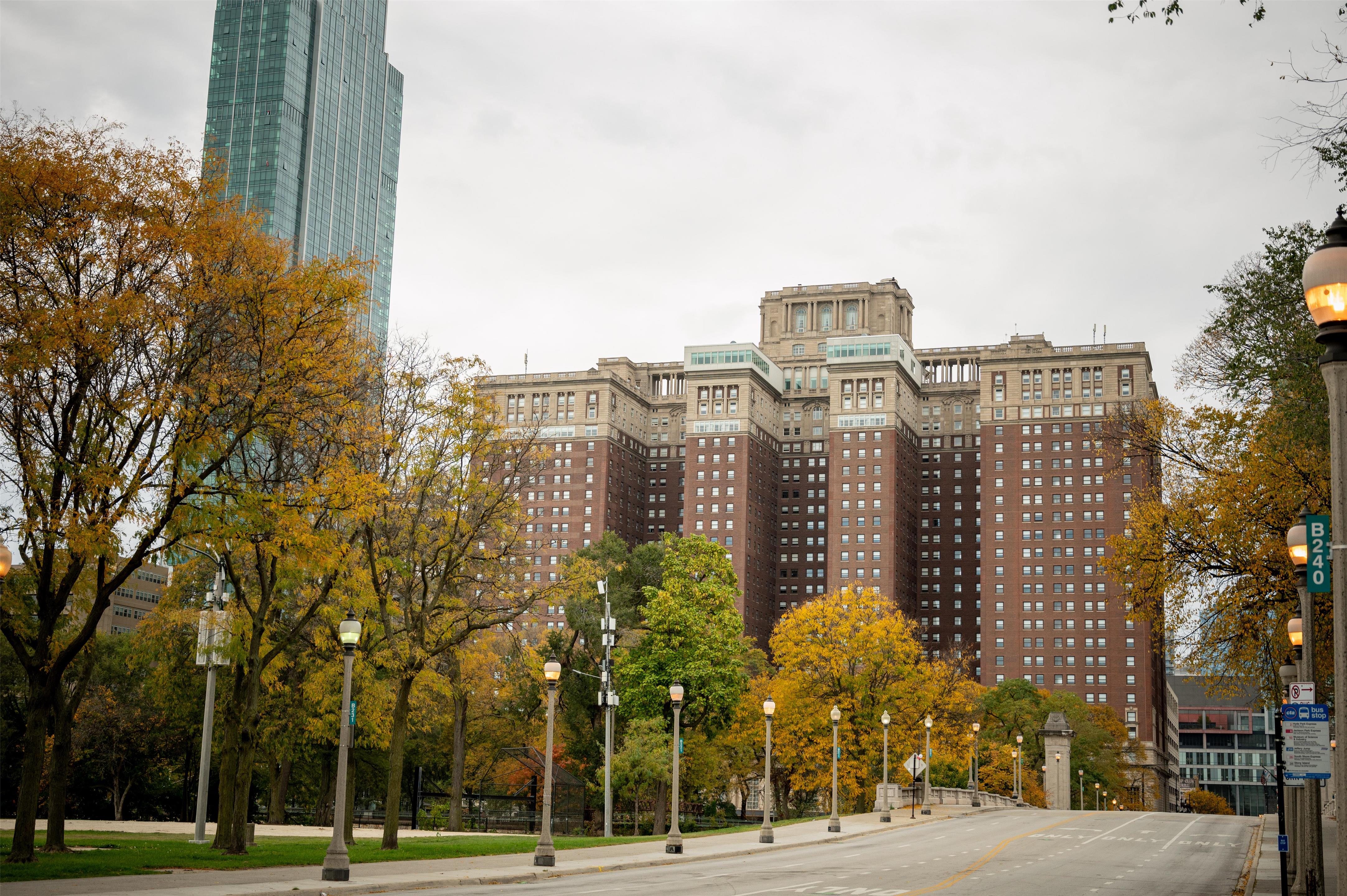 Exterior | Hilton Chicago