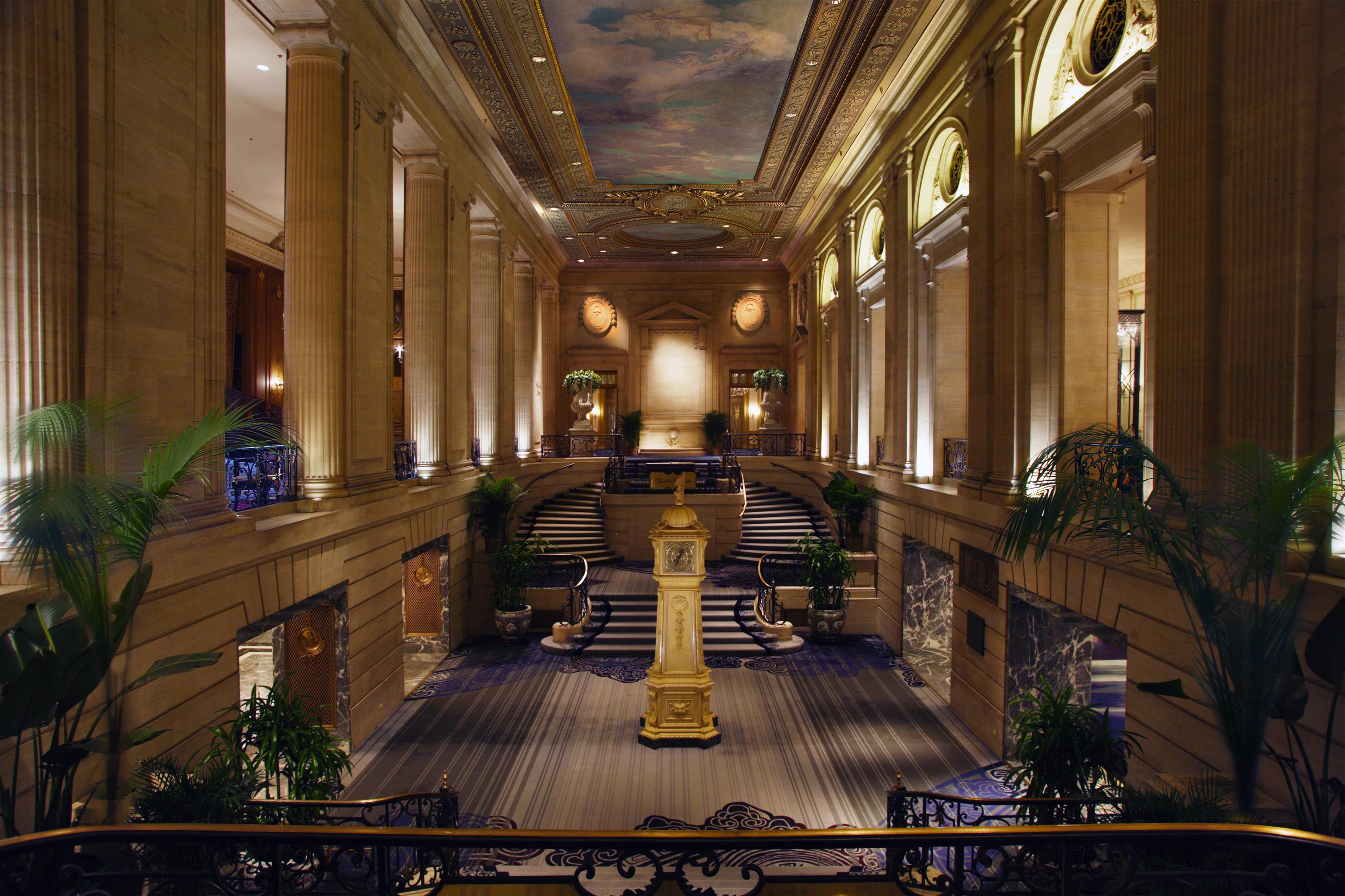 Lobby | Hilton Chicago