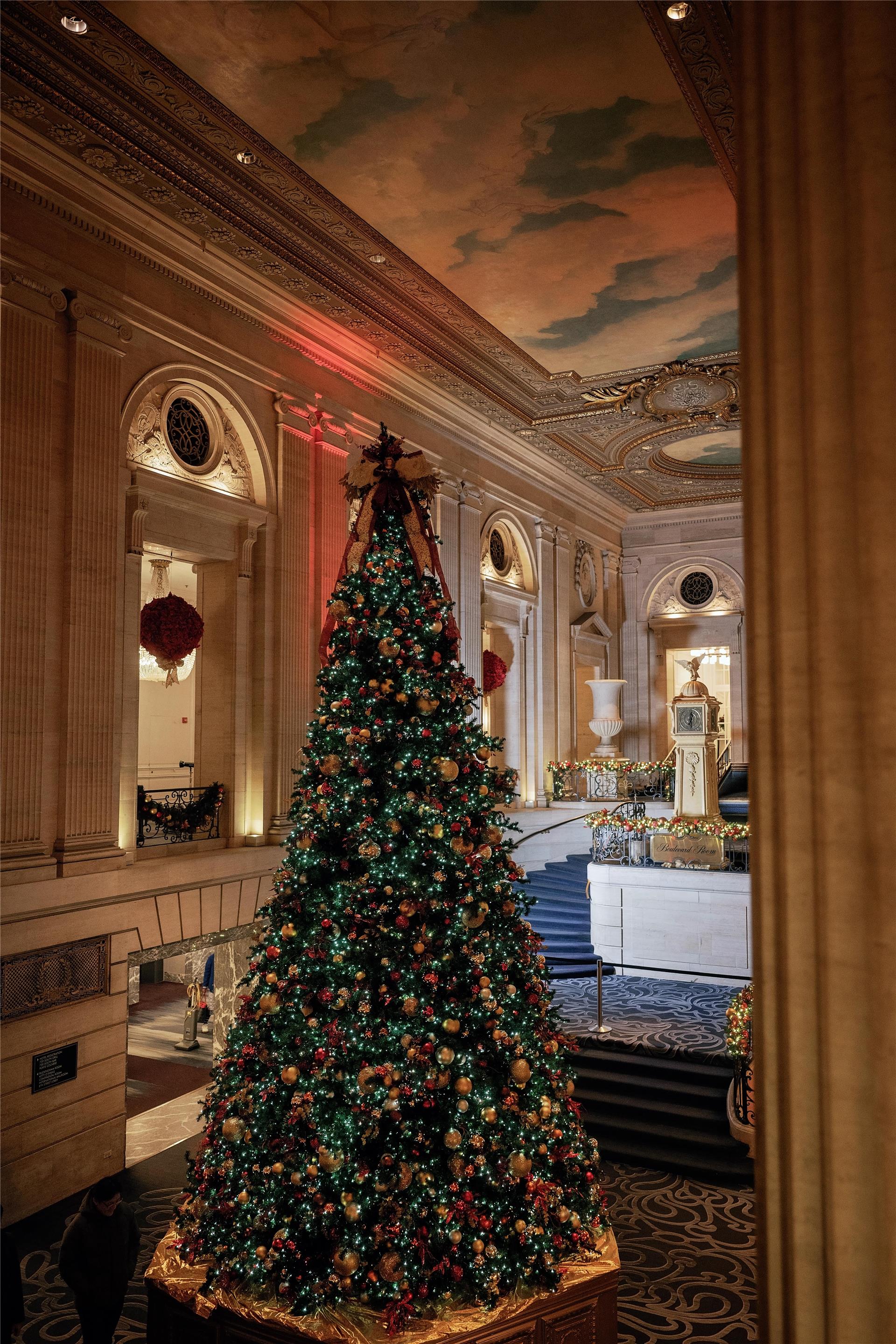 Lobby | Hilton Chicago
