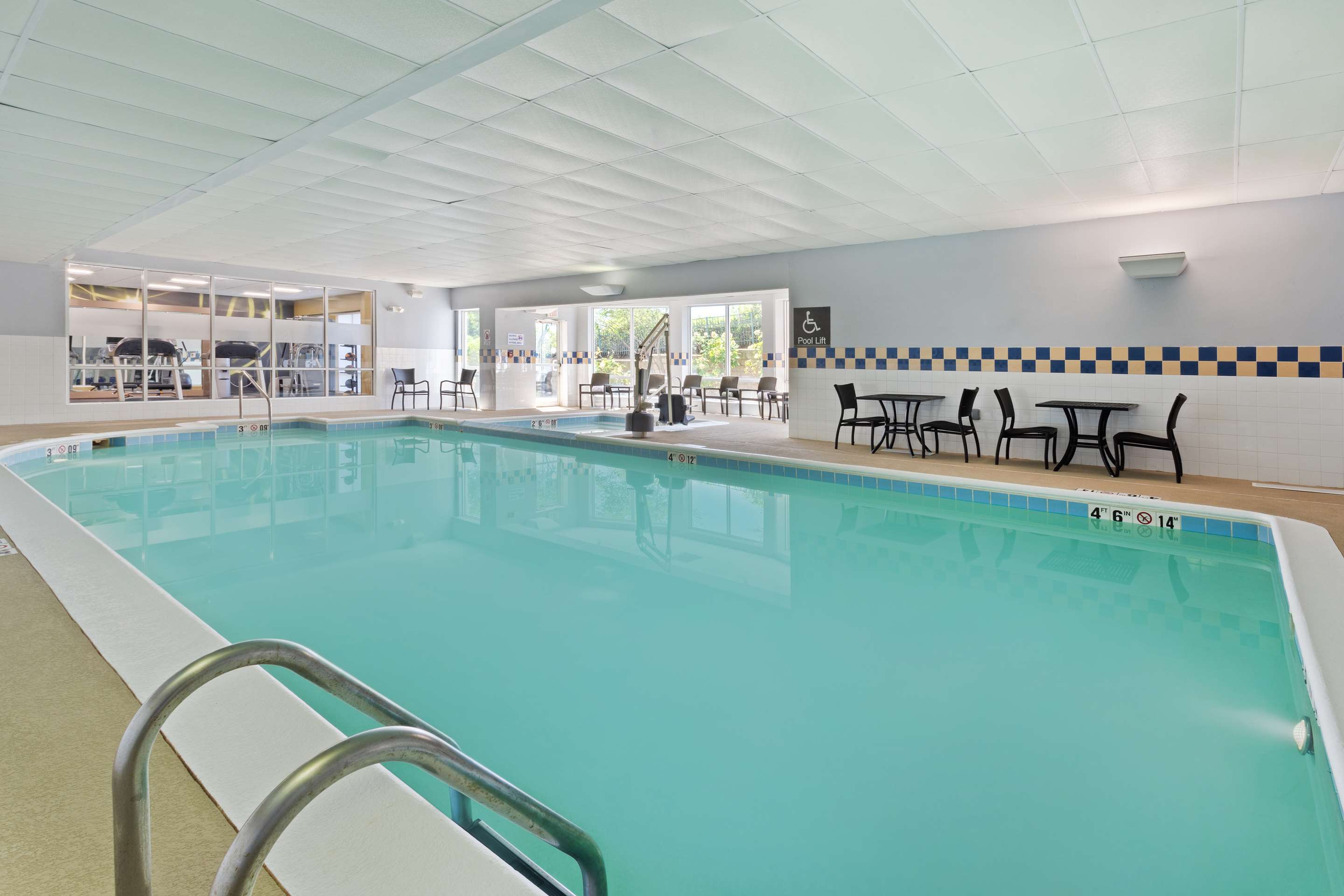 Pool | Hilton Garden Inn Chesterton