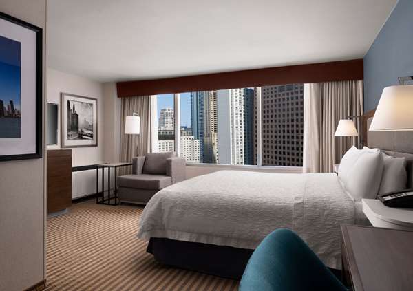  - Hampton Inn Magnificent Mile Chicago