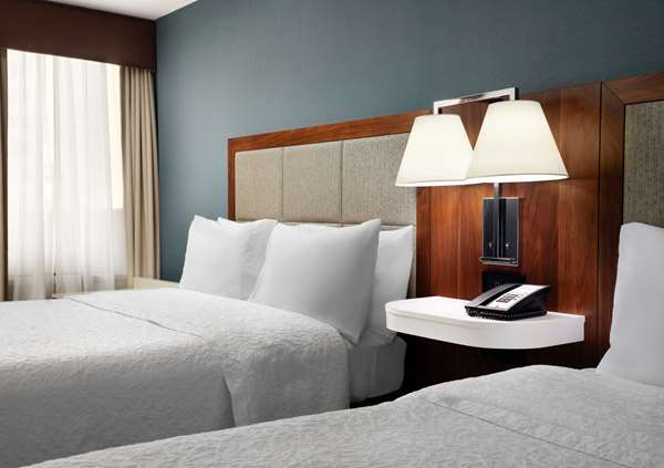  - Hampton Inn Magnificent Mile Chicago